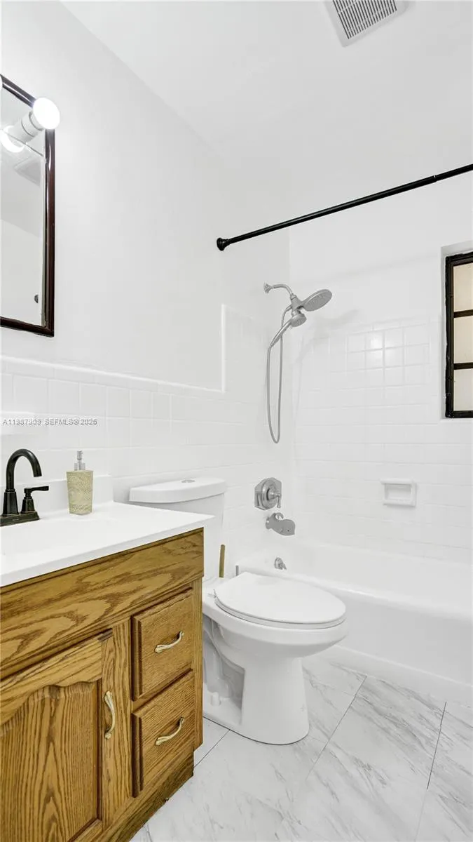 1007 N 31st Rd, Hollywood, Florida 33021, Hollywood, Florida 33021, 3 Bedrooms Bedrooms, ,2 BathroomsBathrooms,Residential,For Sale,1007 N 31st Rd, Hollywood, Florida 33021,A11987909