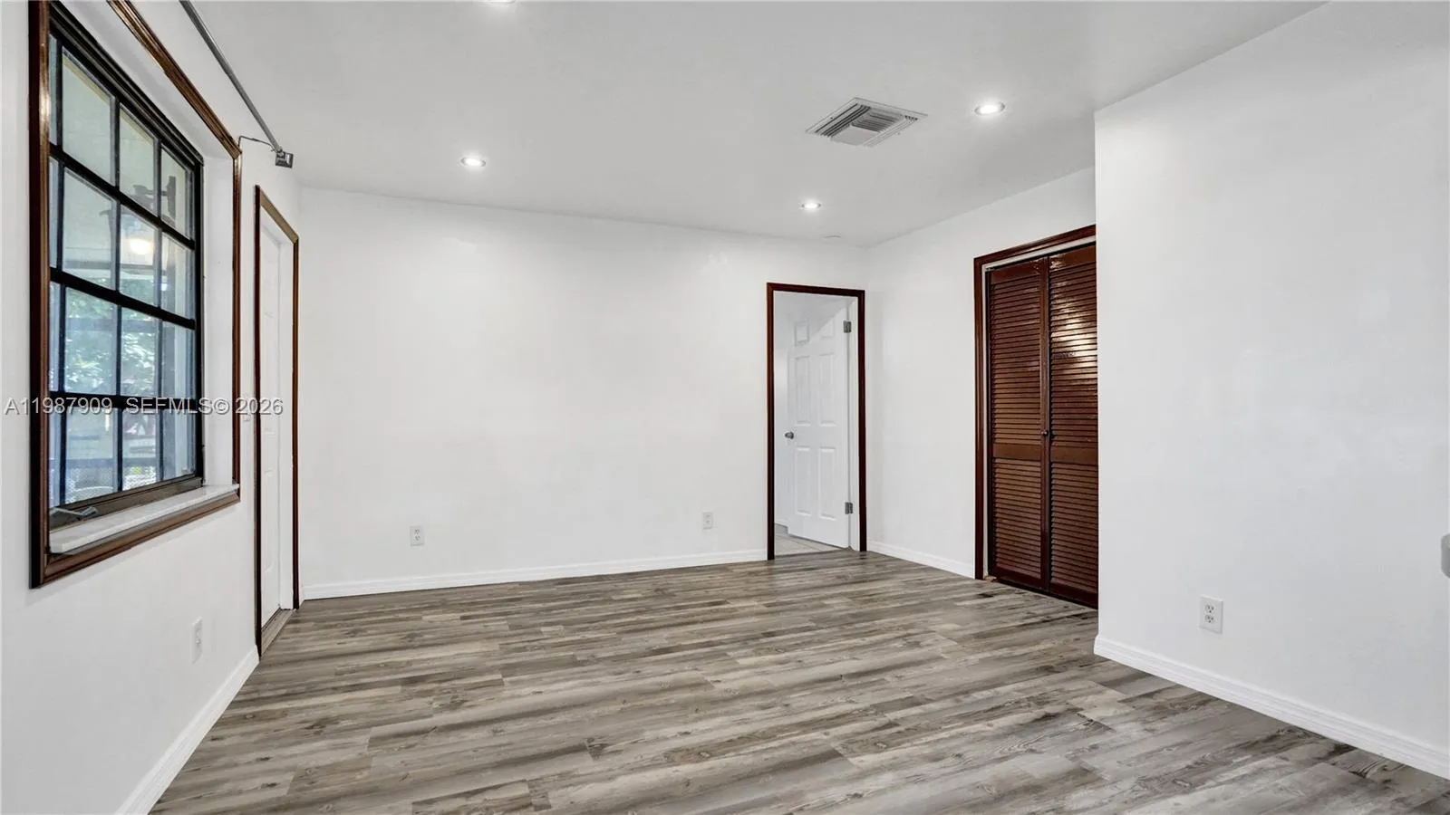 1007 N 31st Rd, Hollywood, Florida 33021, Hollywood, Florida 33021, 3 Bedrooms Bedrooms, ,2 BathroomsBathrooms,Residential,For Sale,1007 N 31st Rd, Hollywood, Florida 33021,A11987909