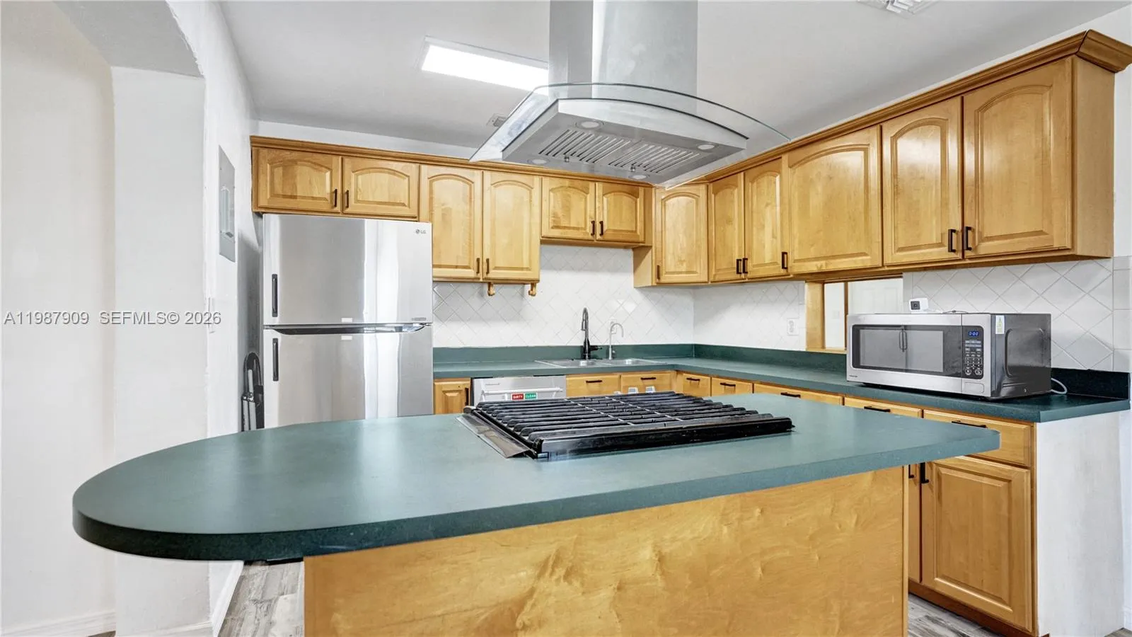 1007 N 31st Rd, Hollywood, Florida 33021, Hollywood, Florida 33021, 3 Bedrooms Bedrooms, ,2 BathroomsBathrooms,Residential,For Sale,1007 N 31st Rd, Hollywood, Florida 33021,A11987909