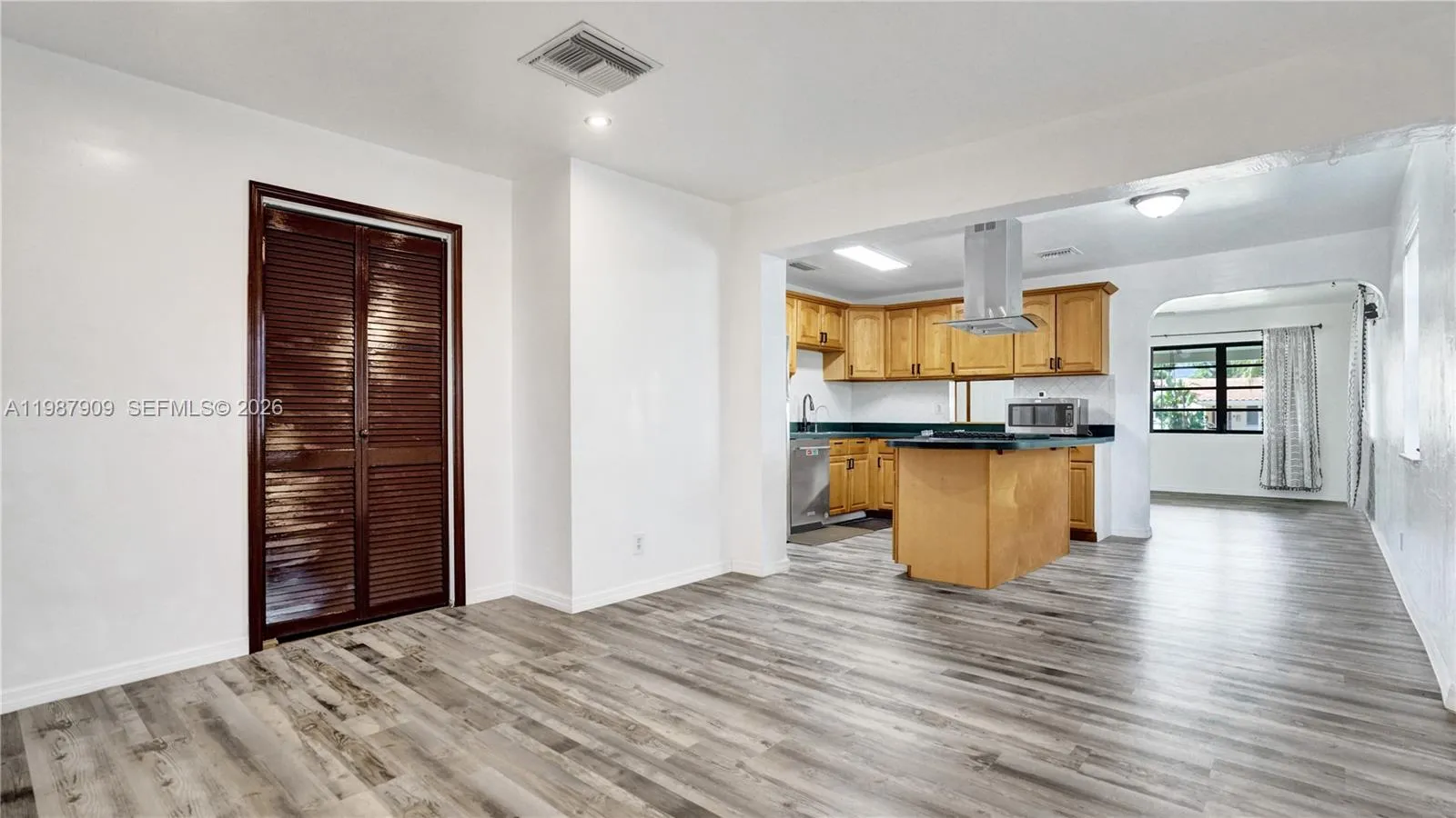 1007 N 31st Rd, Hollywood, Florida 33021, Hollywood, Florida 33021, 3 Bedrooms Bedrooms, ,2 BathroomsBathrooms,Residential,For Sale,1007 N 31st Rd, Hollywood, Florida 33021,A11987909