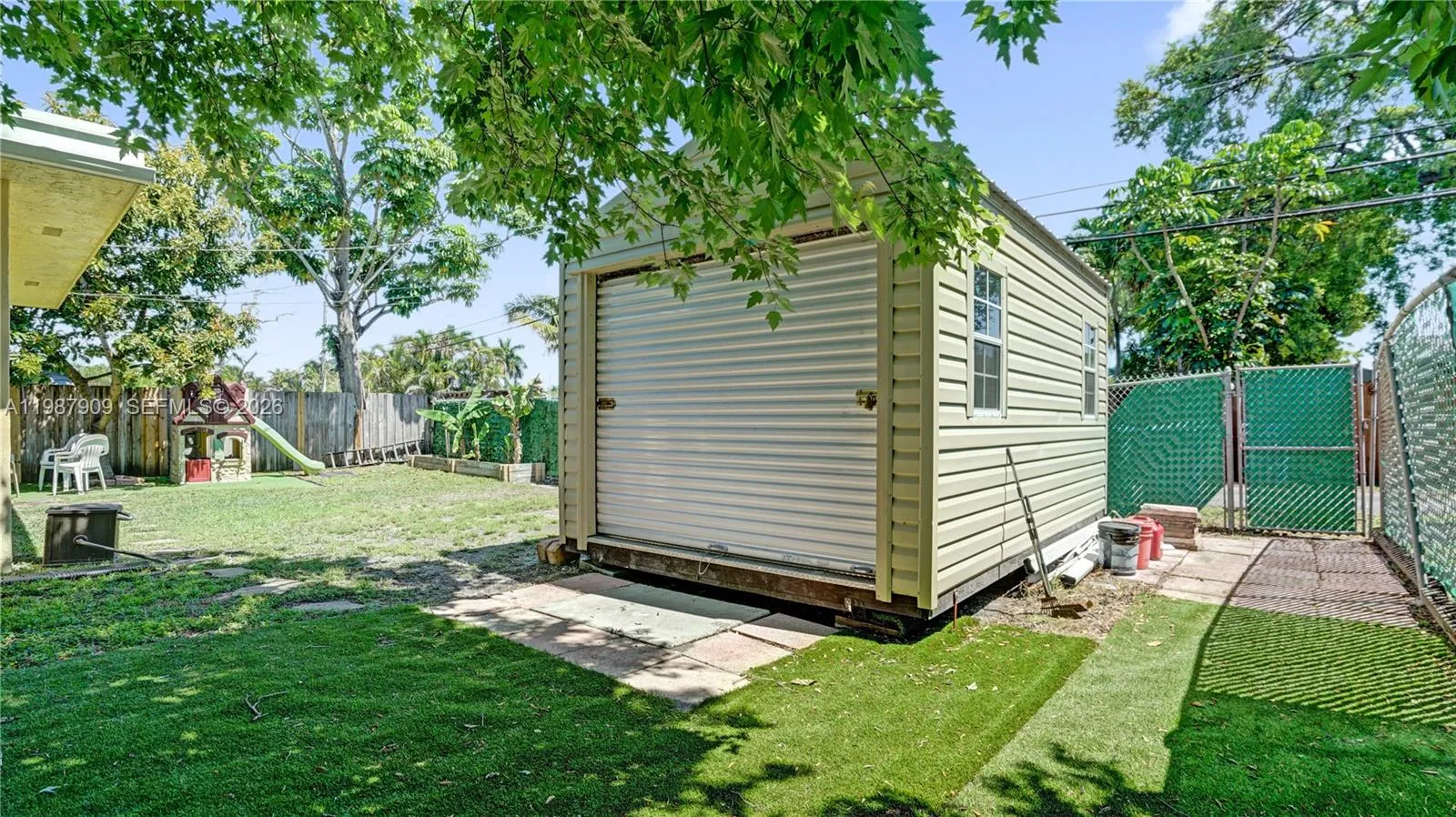 1007 N 31st Rd, Hollywood, Florida 33021, Hollywood, Florida 33021, 3 Bedrooms Bedrooms, ,2 BathroomsBathrooms,Residential,For Sale,1007 N 31st Rd, Hollywood, Florida 33021,A11987909