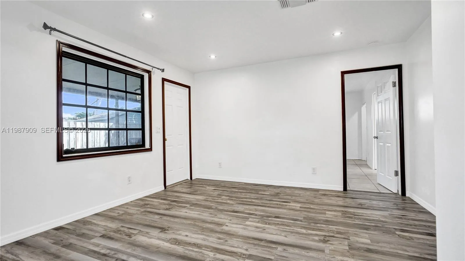 1007 N 31st Rd, Hollywood, Florida 33021, Hollywood, Florida 33021, 3 Bedrooms Bedrooms, ,2 BathroomsBathrooms,Residential,For Sale,1007 N 31st Rd, Hollywood, Florida 33021,A11987909
