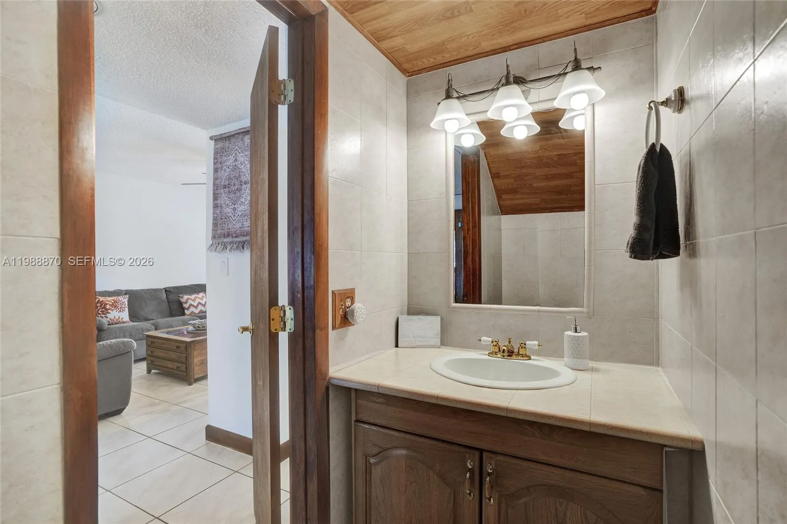 16465 Ne 26th Ave 18, North Miami Beach, Florida 3, North Miami Beach, Florida 33160, 3 Bedrooms Bedrooms, ,2 BathroomsBathrooms,Residential,For Sale,16465 Ne 26th Ave 18, North Miami Beach, Florida 3,A11988870