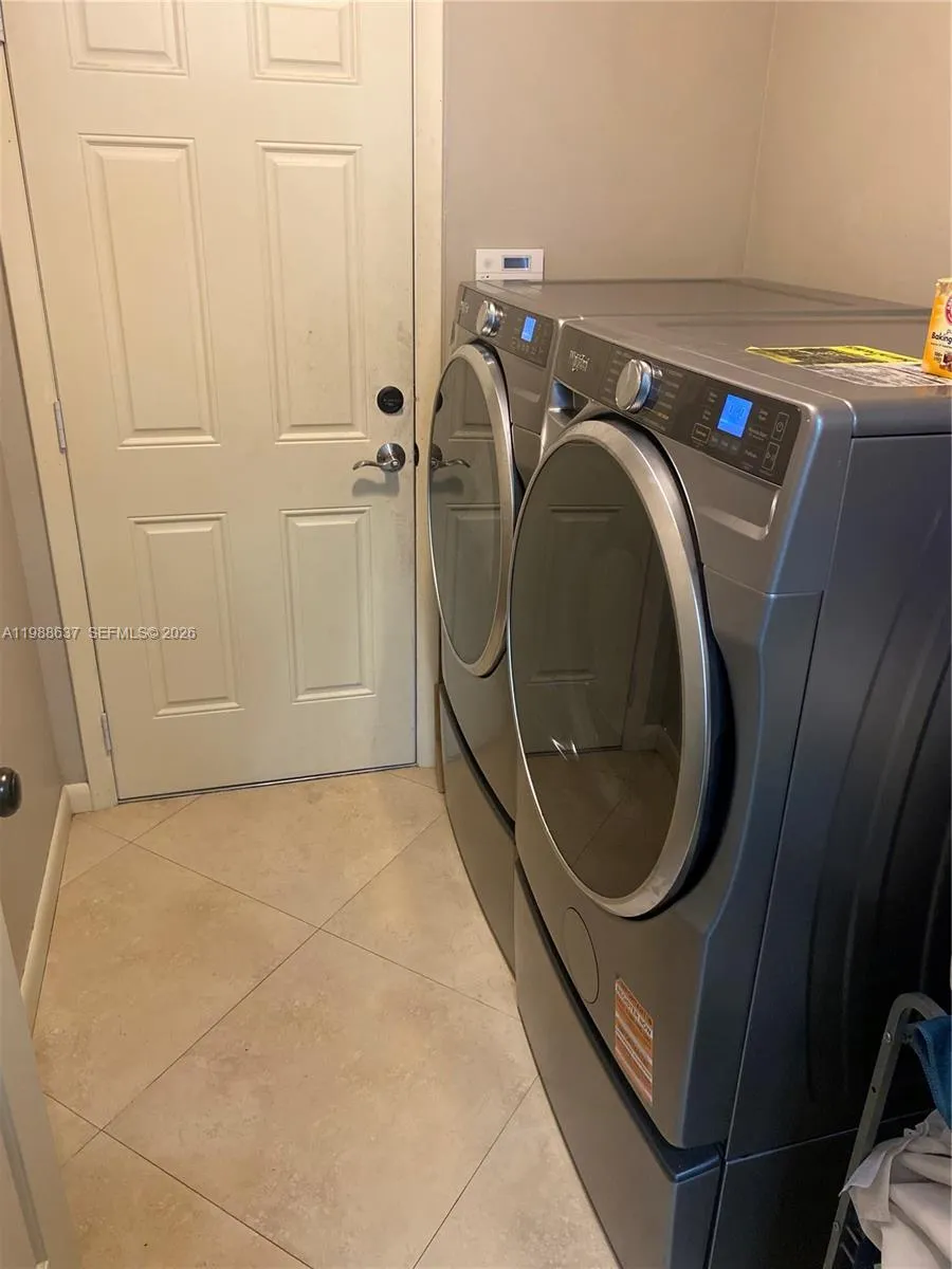 Coral Springs, Florida 33071, 4 Bedrooms Bedrooms, ,2 BathroomsBathrooms,Residential Lease,For Rent,A11988637
