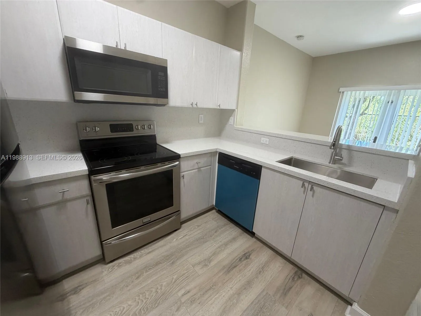 2637 Se 16th Ter 107, Homestead, Florida 33035, Homestead, Florida 33035, 3 Bedrooms Bedrooms, ,2 BathroomsBathrooms,Residential Lease,For Rent,2637 Se 16th Ter 107, Homestead, Florida 33035,A11988913