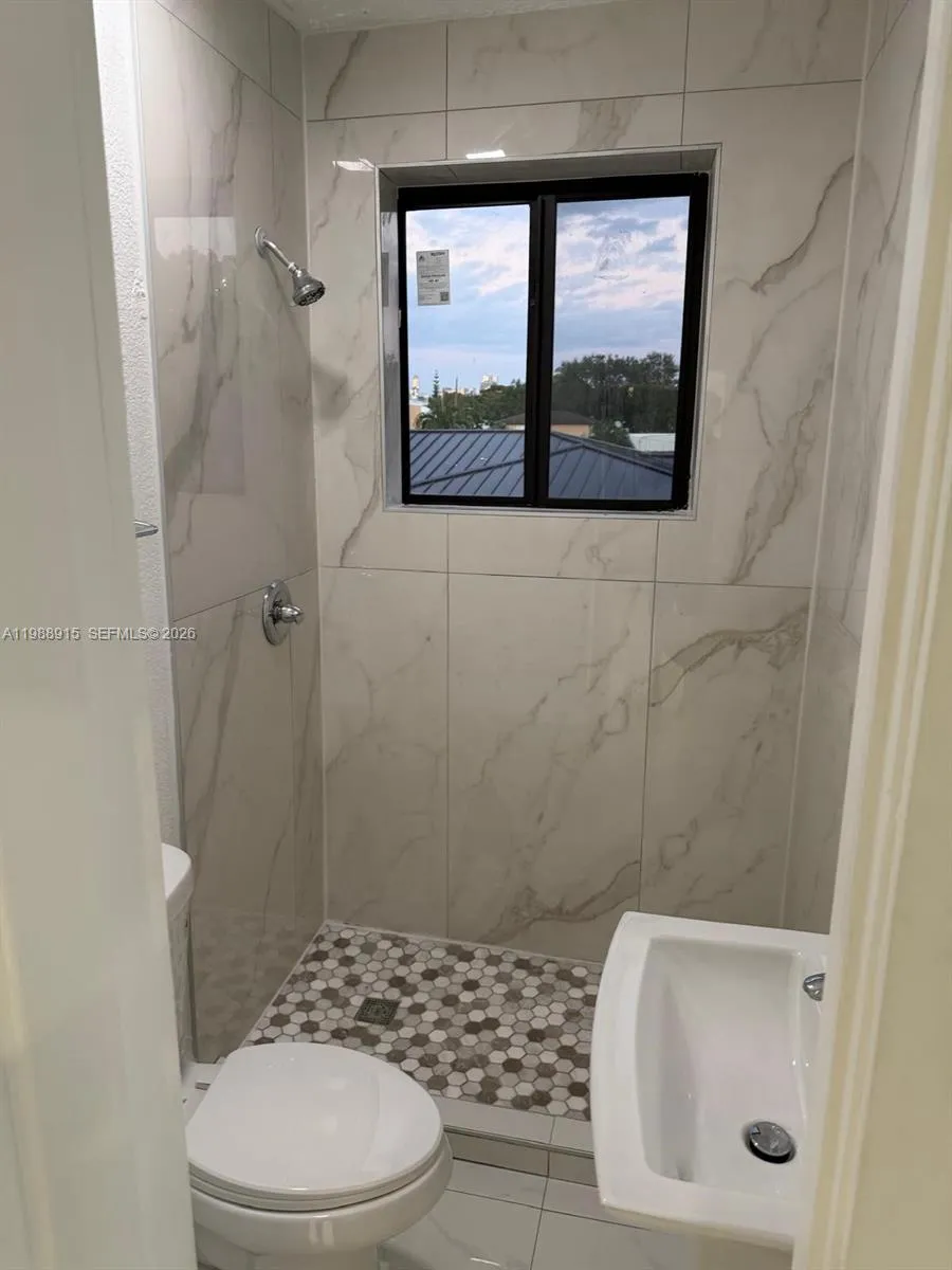 2369 Sw 17th Ter 3, Miami, Florida 33145, Miami, Florida 33145, 2 Bedrooms Bedrooms, ,1 BathroomBathrooms,Residential Lease,For Rent,2369 Sw 17th Ter 3, Miami, Florida 33145,A11988915