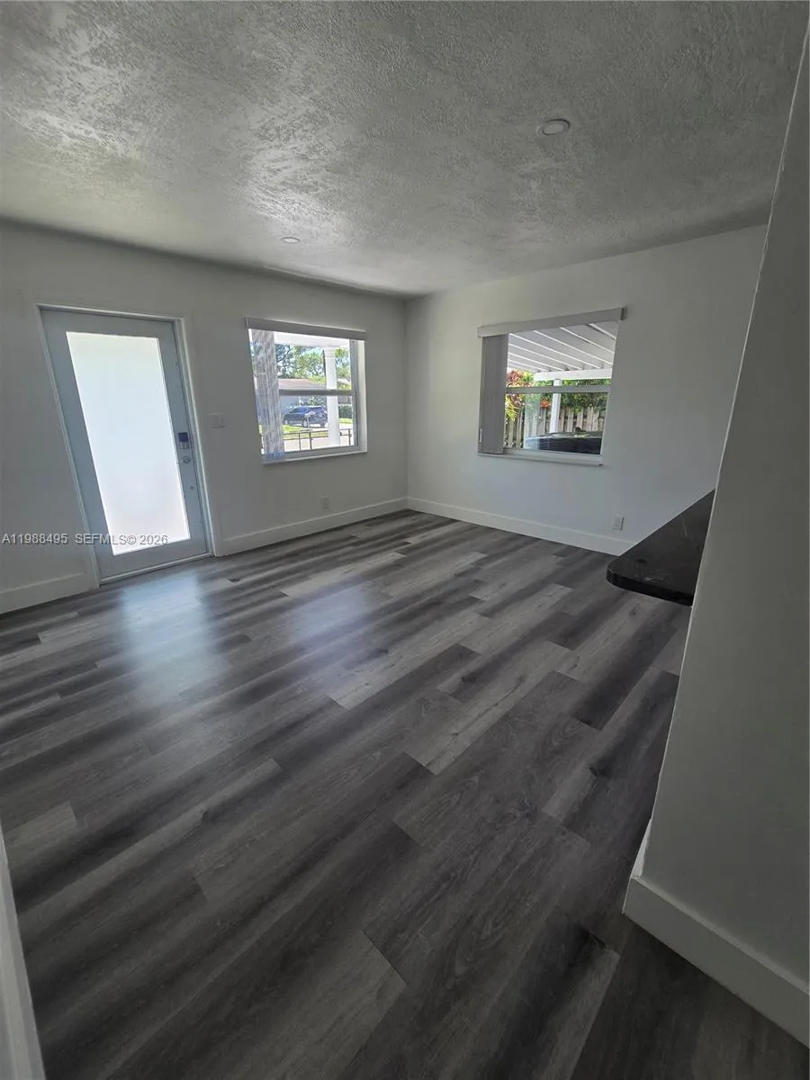 6421 Allen St, Hollywood, Florida 33024, Hollywood, Florida 33024, 3 Bedrooms Bedrooms, ,2 BathroomsBathrooms,Residential Lease,For Rent,6421 Allen St, Hollywood, Florida 33024,A11988495