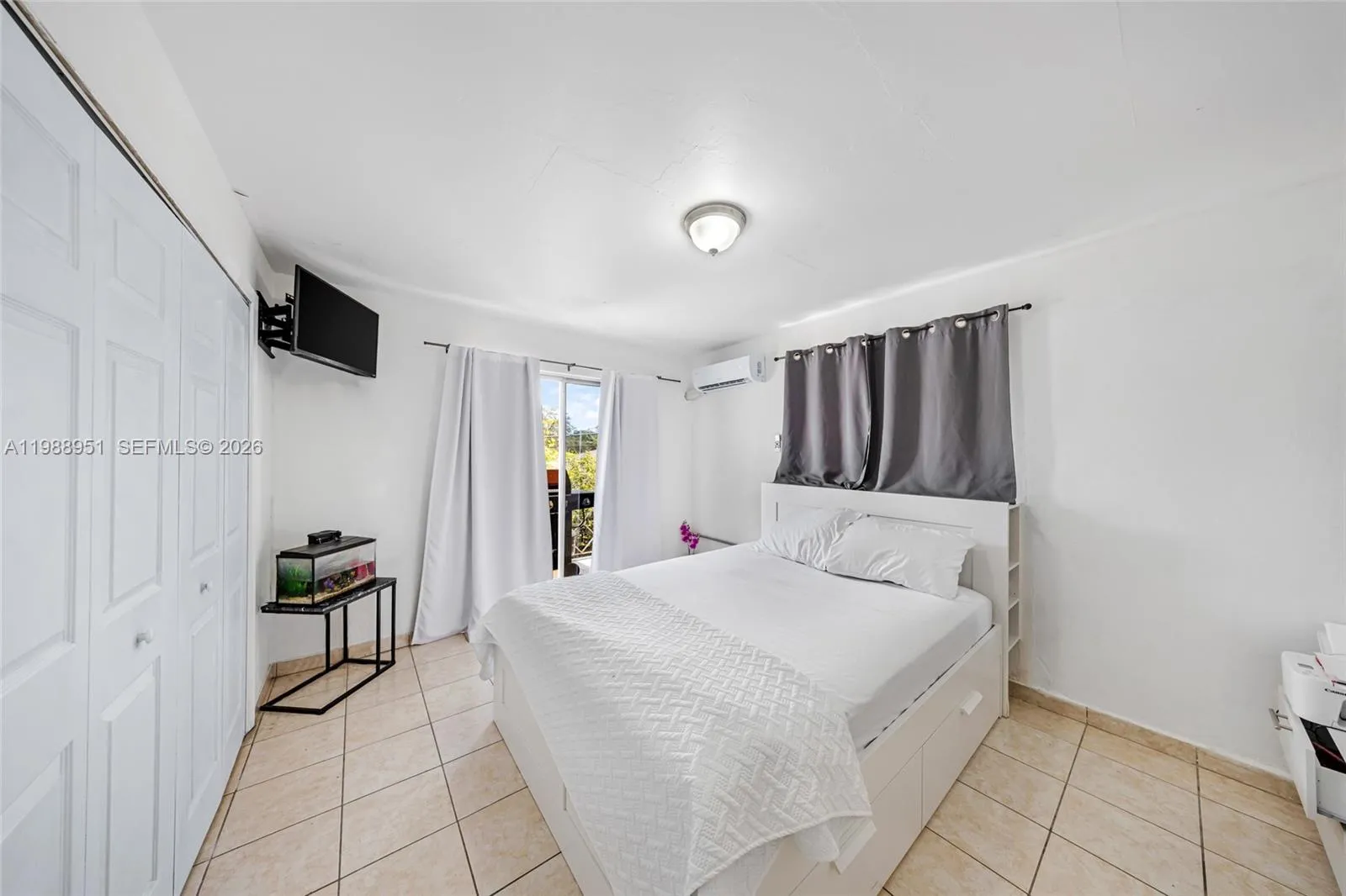 605 Nw 34th Ave, Miami, Florida 33125, Miami, Florida 33125, ,Residential Income,For Sale,605 Nw 34th Ave, Miami, Florida 33125,A11988951