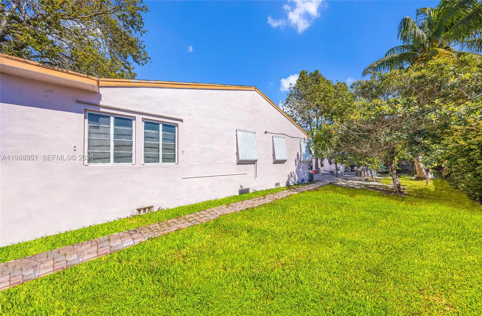 605 Nw 34th Ave, Miami, Florida 33125, Miami, Florida 33125, ,Residential Income,For Sale,605 Nw 34th Ave, Miami, Florida 33125,A11988951