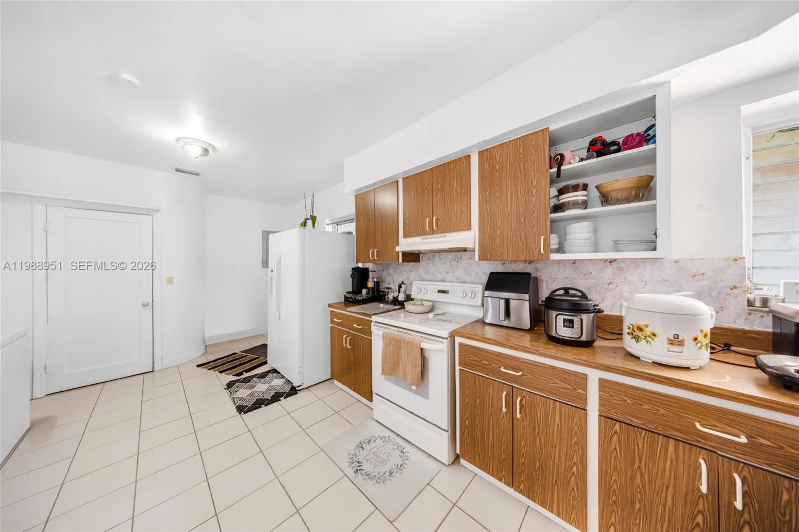 605 Nw 34th Ave, Miami, Florida 33125, Miami, Florida 33125, ,Residential Income,For Sale,605 Nw 34th Ave, Miami, Florida 33125,A11988951