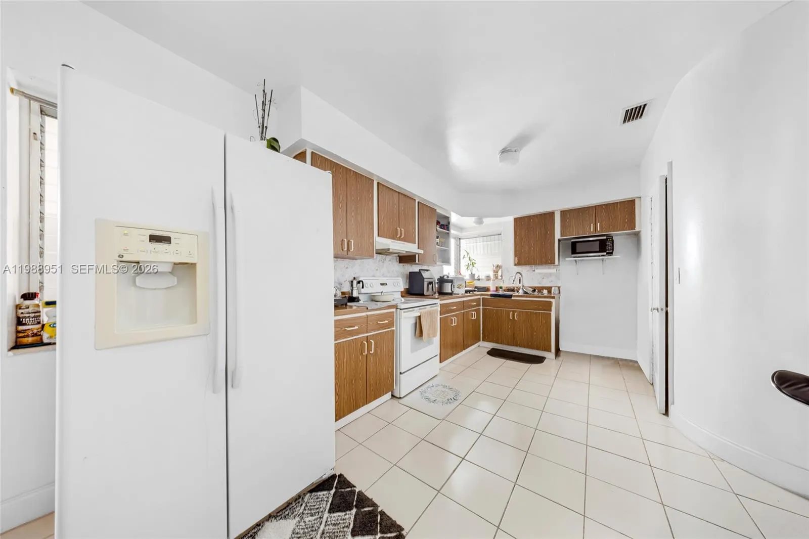 605 Nw 34th Ave, Miami, Florida 33125, Miami, Florida 33125, ,Residential Income,For Sale,605 Nw 34th Ave, Miami, Florida 33125,A11988951