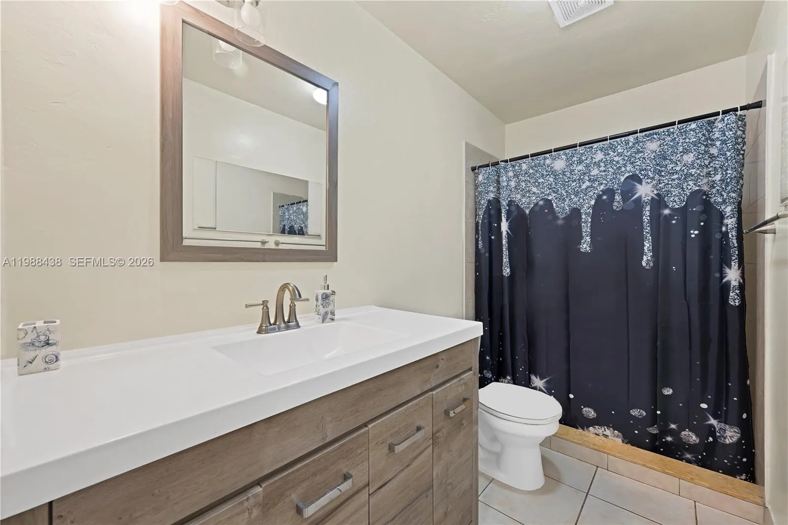 923 N 16th Ct, Hollywood, Florida 33020, Hollywood, Florida 33020, ,Residential Income,For Sale,923 N 16th Ct, Hollywood, Florida 33020,A11988438