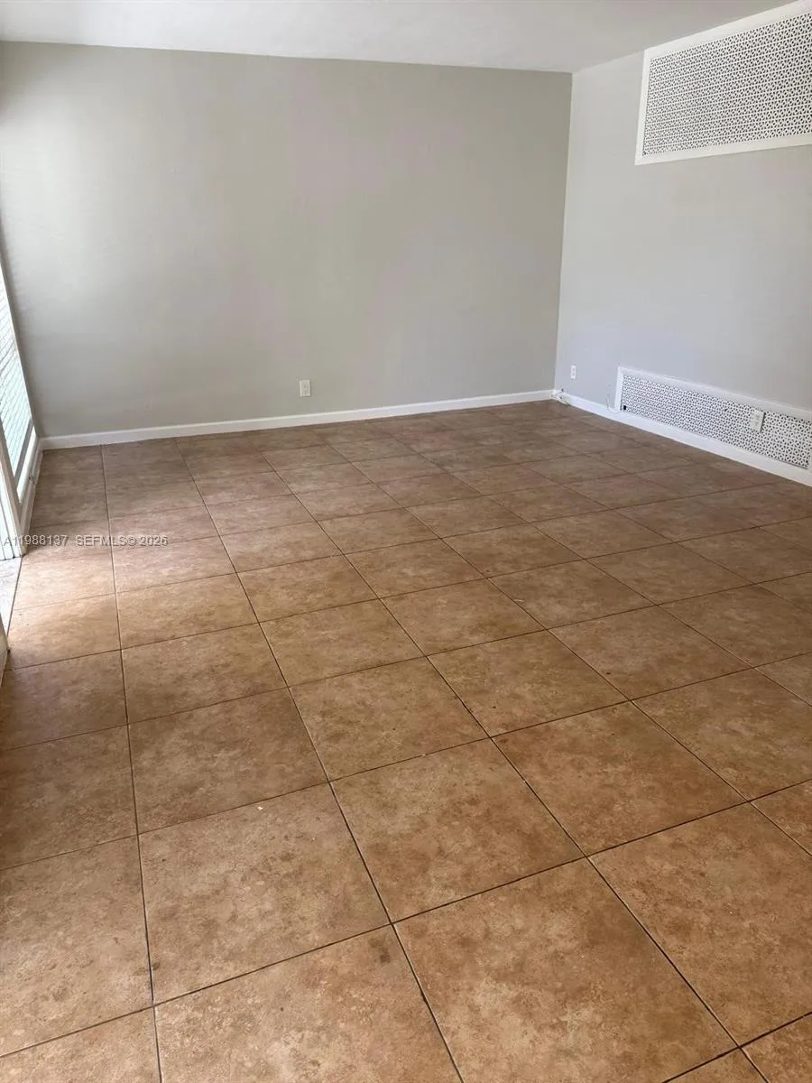 3031 Ne 21 Ter 2, Oakland Park, Florida 33306, Oakland Park, Florida 33306, 1 Bedroom Bedrooms, ,1 BathroomBathrooms,Residential Lease,For Rent,3031 Ne 21 Ter 2, Oakland Park, Florida 33306,A11988137