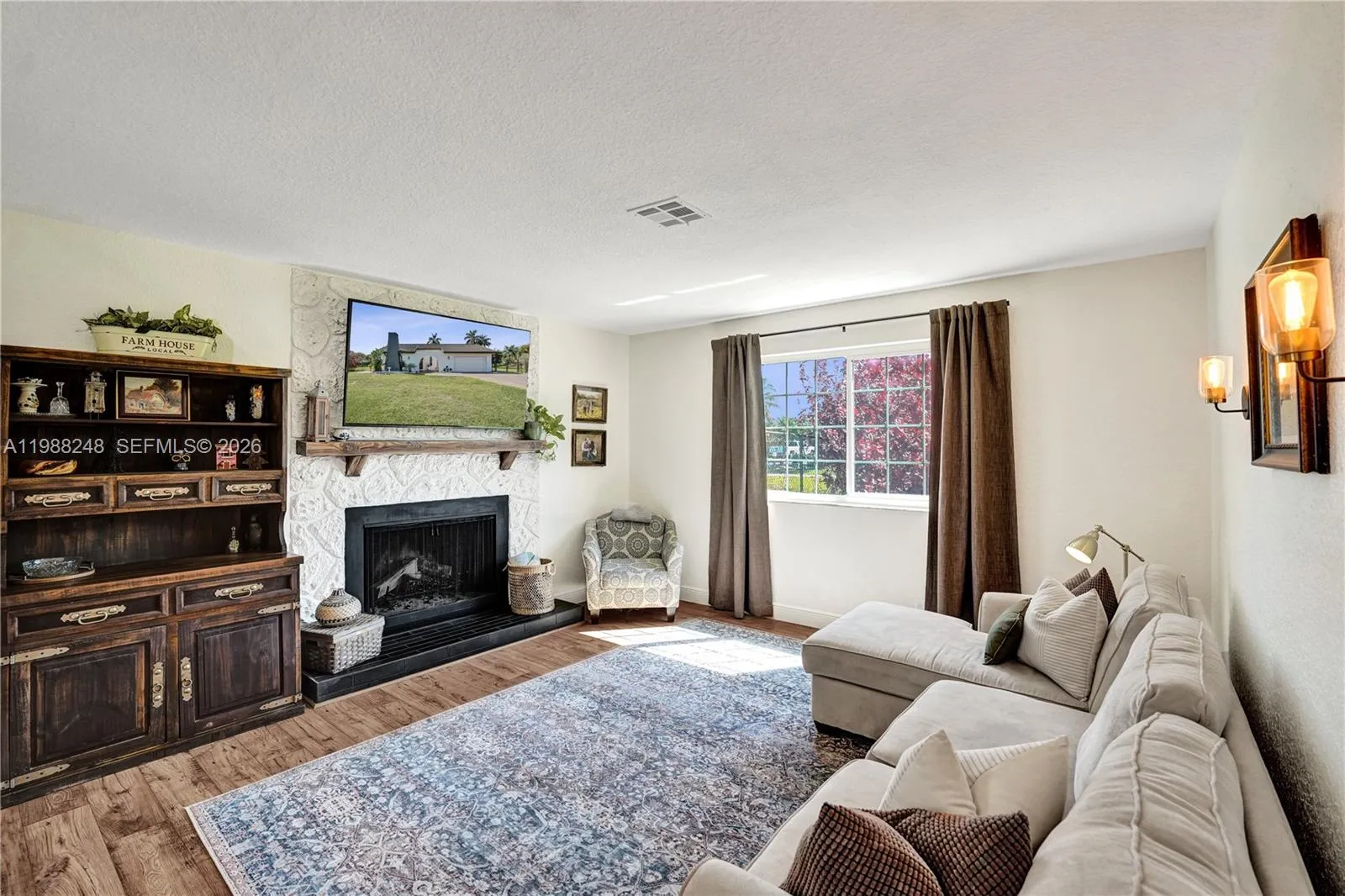 4701 Sw 110th Ave, Davie, Florida 33328, Davie, Florida 33328, 4 Bedrooms Bedrooms, ,2 BathroomsBathrooms,Residential,For Sale,4701 Sw 110th Ave, Davie, Florida 33328,A11988248