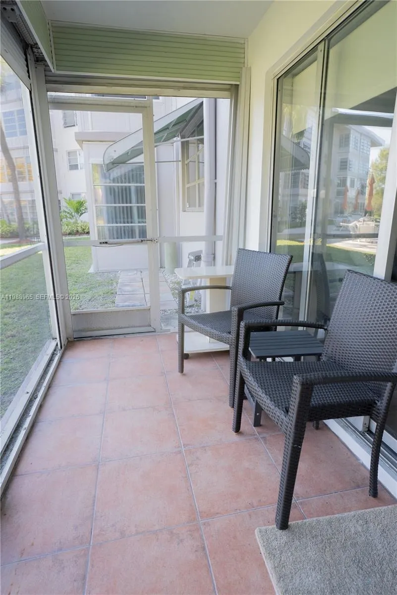 2800 Nw 47th Ter 103b, Lauderdale Lakes, Florida 3, Lauderdale Lakes, Florida 33313, 1 Bedroom Bedrooms, ,1 BathroomBathrooms,Residential,For Sale,2800 Nw 47th Ter 103b, Lauderdale Lakes, Florida 3,A11988965