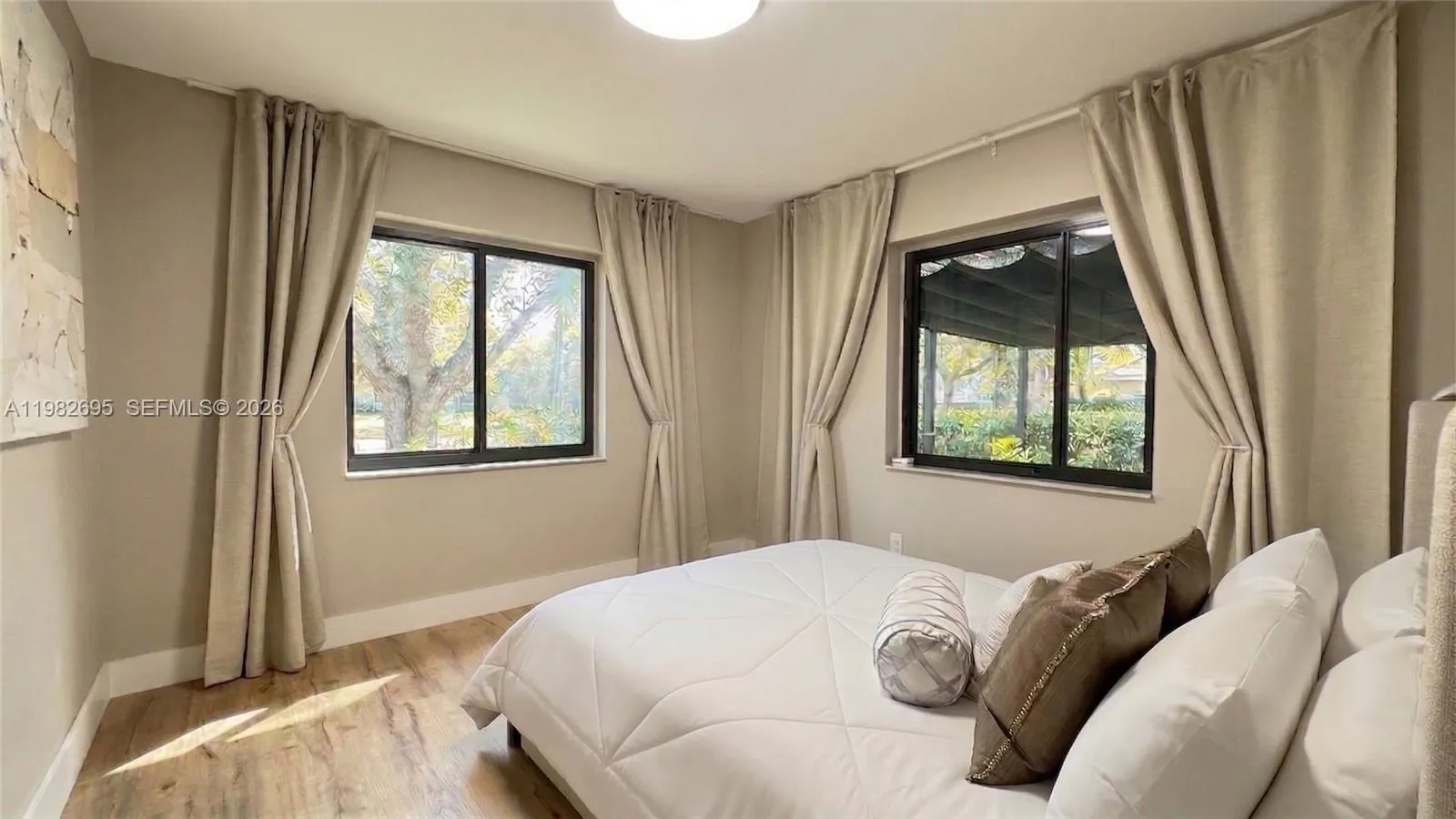13900 Ne 16th Ct, North Miami, Florida 33181, North Miami, Florida 33181, 4 Bedrooms Bedrooms, ,3 BathroomsBathrooms,Residential,For Sale,13900 Ne 16th Ct, North Miami, Florida 33181,A11982695