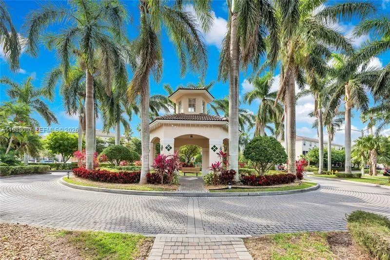 5725 Nw 114th Path 106, Doral, Florida 33178, Doral, Florida 33178, 3 Bedrooms Bedrooms, ,2 BathroomsBathrooms,Residential,For Sale,5725 Nw 114th Path 106, Doral, Florida 33178,A11989007 5725 Nw 114th Path 106, Doral, Florida 33178, Doral, Florida 33178, 3 Bedrooms Bedrooms, ,2 BathroomsBathrooms,Residential,For Sale,5725 Nw 114th Path 106, Doral, Florida 33178,A11989007