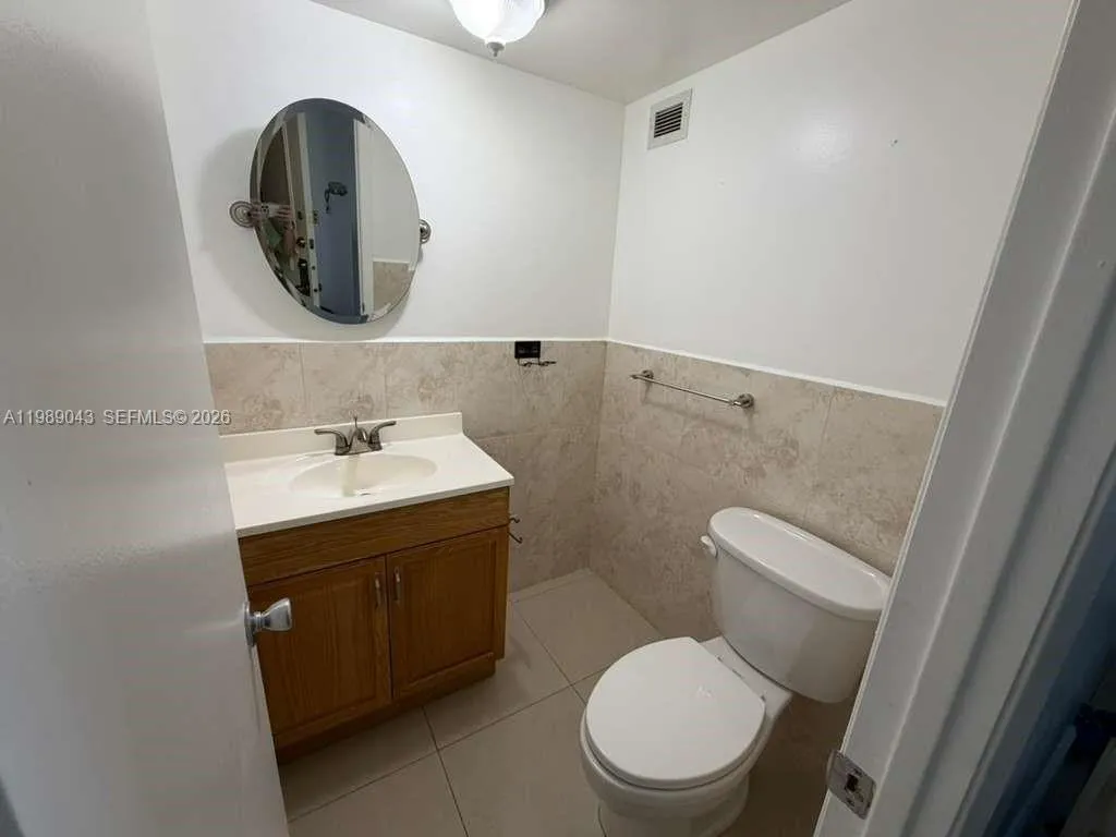 2750 Ne 183rd St 1201, Aventura, Florida 33160, Aventura, Florida 33160, 1 Bedroom Bedrooms, ,1 BathroomBathrooms,Residential,For Sale,2750 Ne 183rd St 1201, Aventura, Florida 33160,A11989043