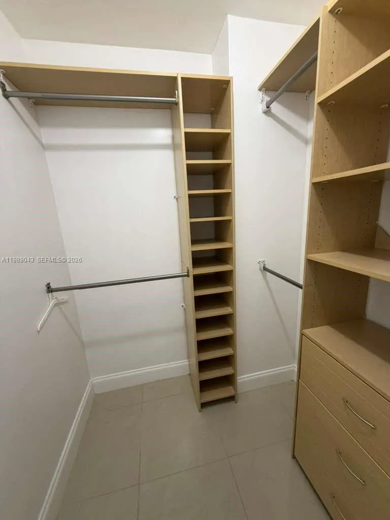 2750 Ne 183rd St 1201, Aventura, Florida 33160, Aventura, Florida 33160, 1 Bedroom Bedrooms, ,1 BathroomBathrooms,Residential,For Sale,2750 Ne 183rd St 1201, Aventura, Florida 33160,A11989043