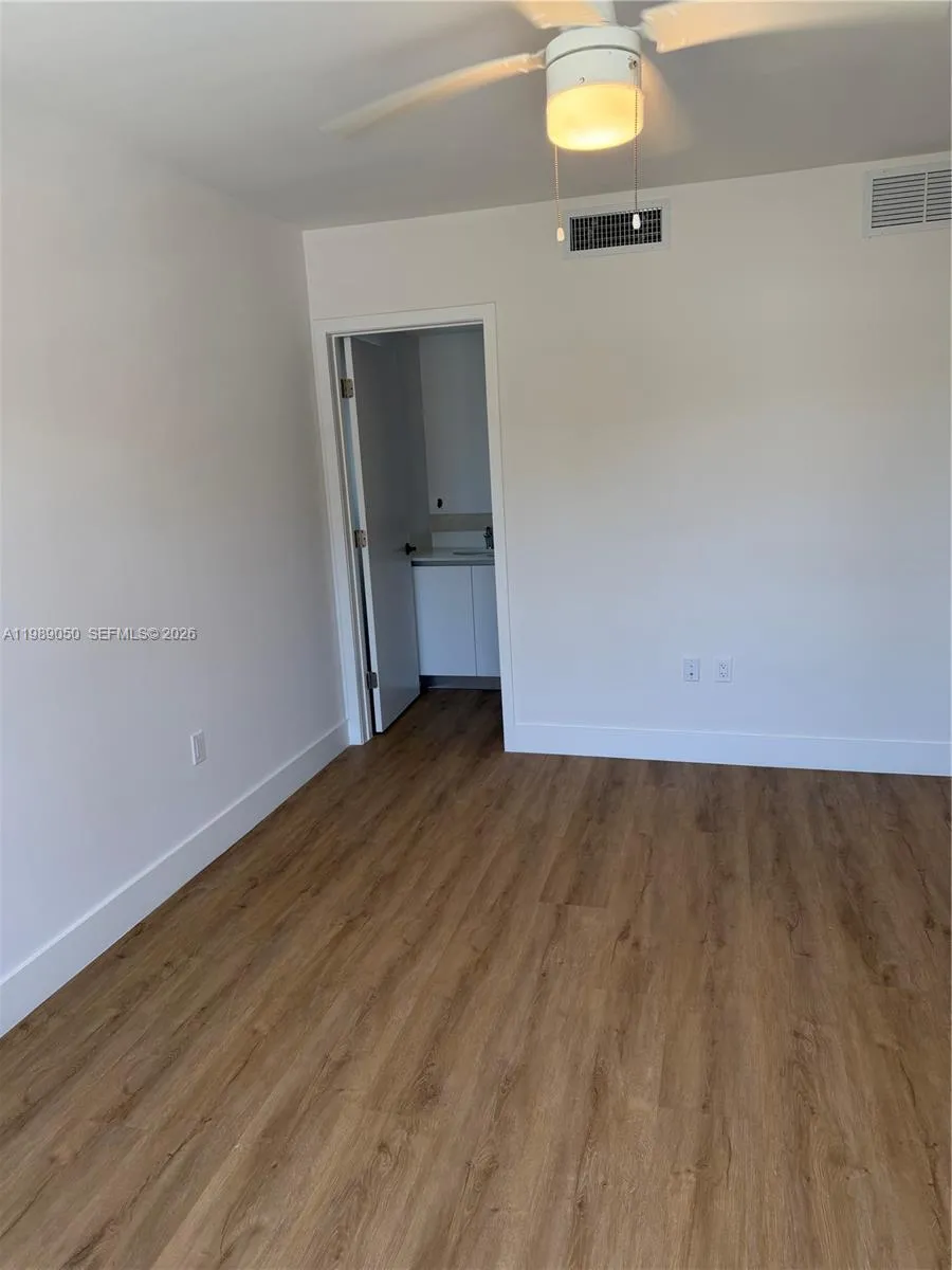 2800 Sw 5th St 2800, Miami, Florida 33135, Miami, Florida 33135, 3 Bedrooms Bedrooms, ,2 BathroomsBathrooms,Residential Lease,For Rent,2800 Sw 5th St 2800, Miami, Florida 33135,A11989050