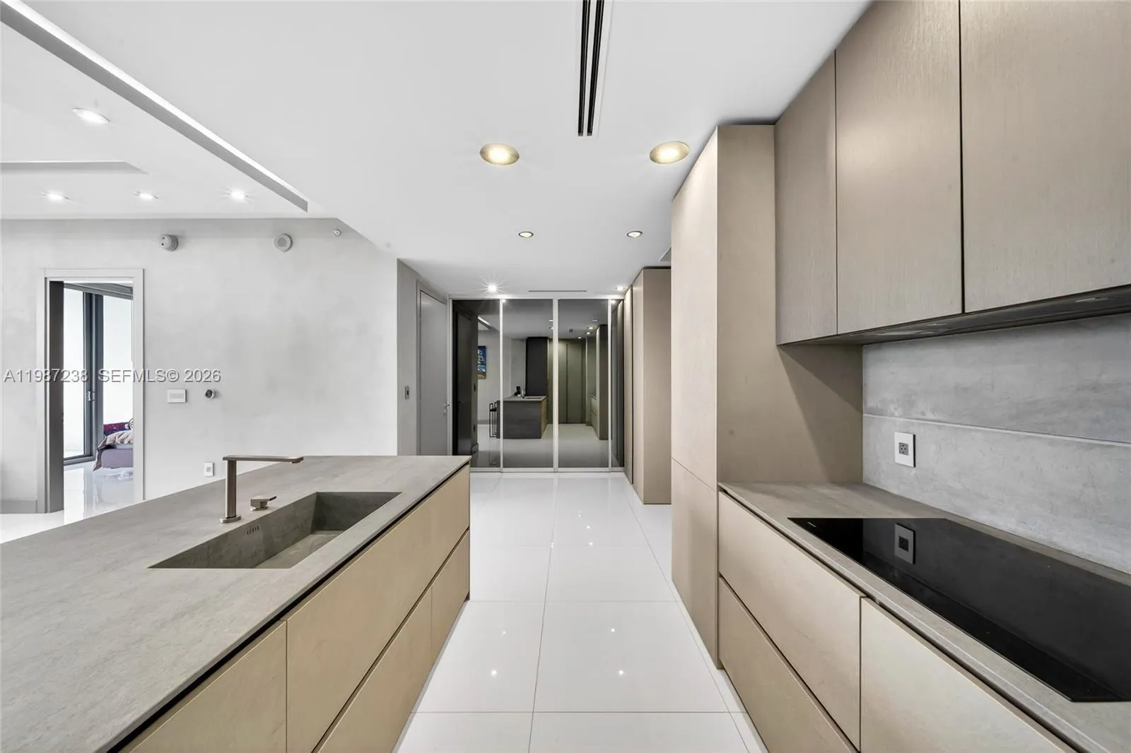 200 Biscayne Boulevard Way 5010, Miami, Florida 33, Miami, Florida 33131, 2 Bedrooms Bedrooms, ,2 BathroomsBathrooms,Residential,For Sale,200 Biscayne Boulevard Way 5010, Miami, Florida 33,A11987238