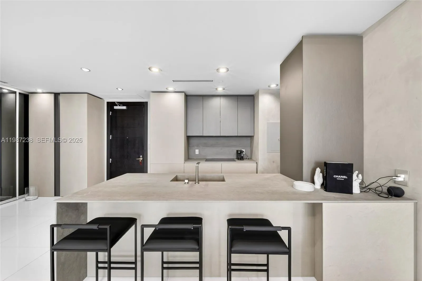 200 Biscayne Boulevard Way 5010, Miami, Florida 33, Miami, Florida 33131, 2 Bedrooms Bedrooms, ,2 BathroomsBathrooms,Residential,For Sale,200 Biscayne Boulevard Way 5010, Miami, Florida 33,A11987238