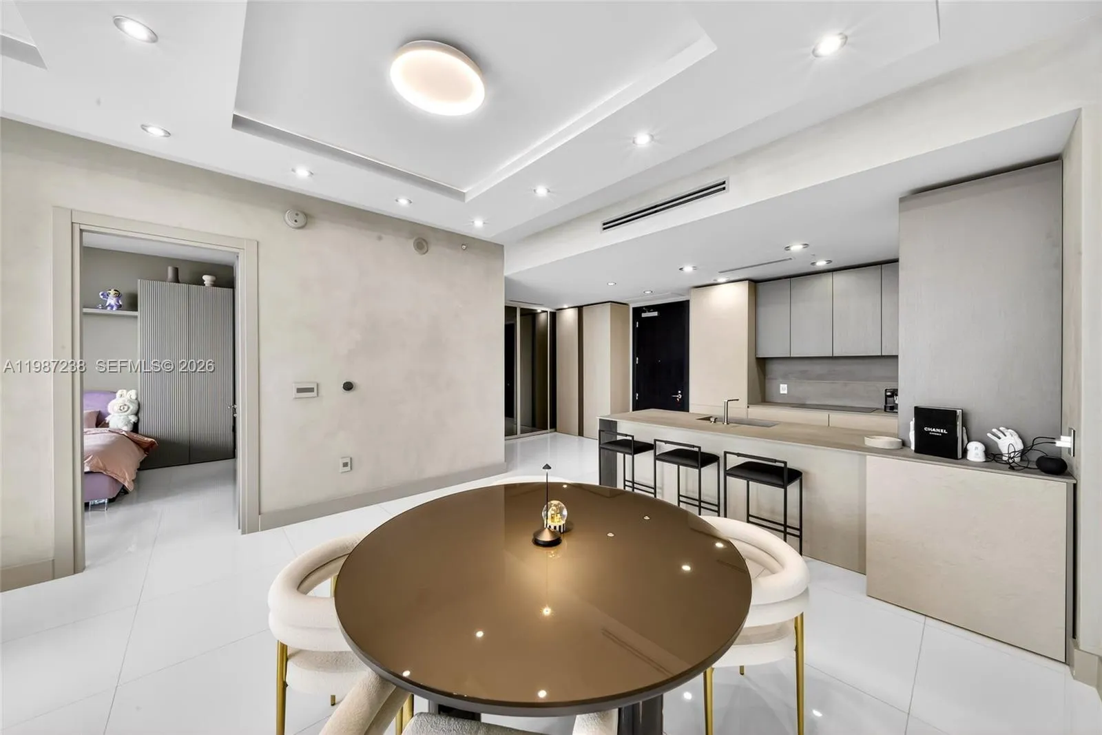 200 Biscayne Boulevard Way 5010, Miami, Florida 33, Miami, Florida 33131, 2 Bedrooms Bedrooms, ,2 BathroomsBathrooms,Residential,For Sale,200 Biscayne Boulevard Way 5010, Miami, Florida 33,A11987238