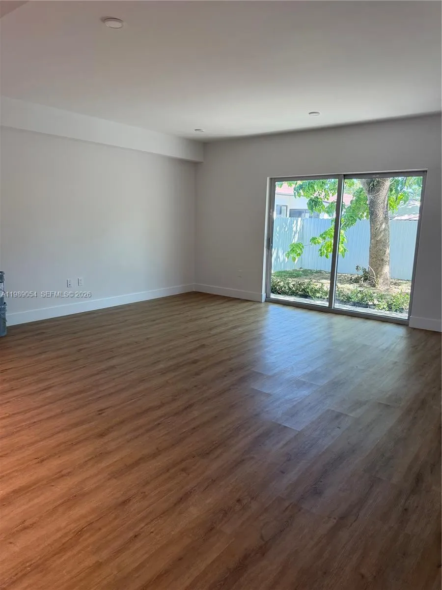 2802 Sw 5th St 2802, Miami, Florida 33135, Miami, Florida 33135, 3 Bedrooms Bedrooms, ,2 BathroomsBathrooms,Residential Lease,For Rent,2802 Sw 5th St 2802, Miami, Florida 33135,A11989054