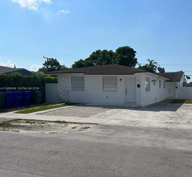 3306 Sw 24th Ter ., Miami, Florida 33145, Miami, Florida 33145, 2 Bedrooms Bedrooms, ,1 BathroomBathrooms,Residential Lease,For Rent,3306 Sw 24th Ter ., Miami, Florida 33145,A11988496