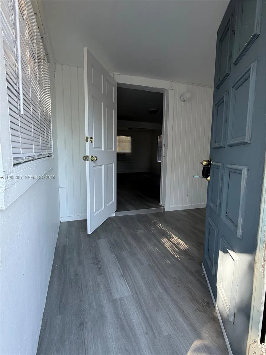 1811 Nw 84th St 3, Miami, Florida 33147, Miami, Florida 33147, 1 Bedroom Bedrooms, ,1 BathroomBathrooms,Residential Lease,For Rent,1811 Nw 84th St 3, Miami, Florida 33147,A11989087