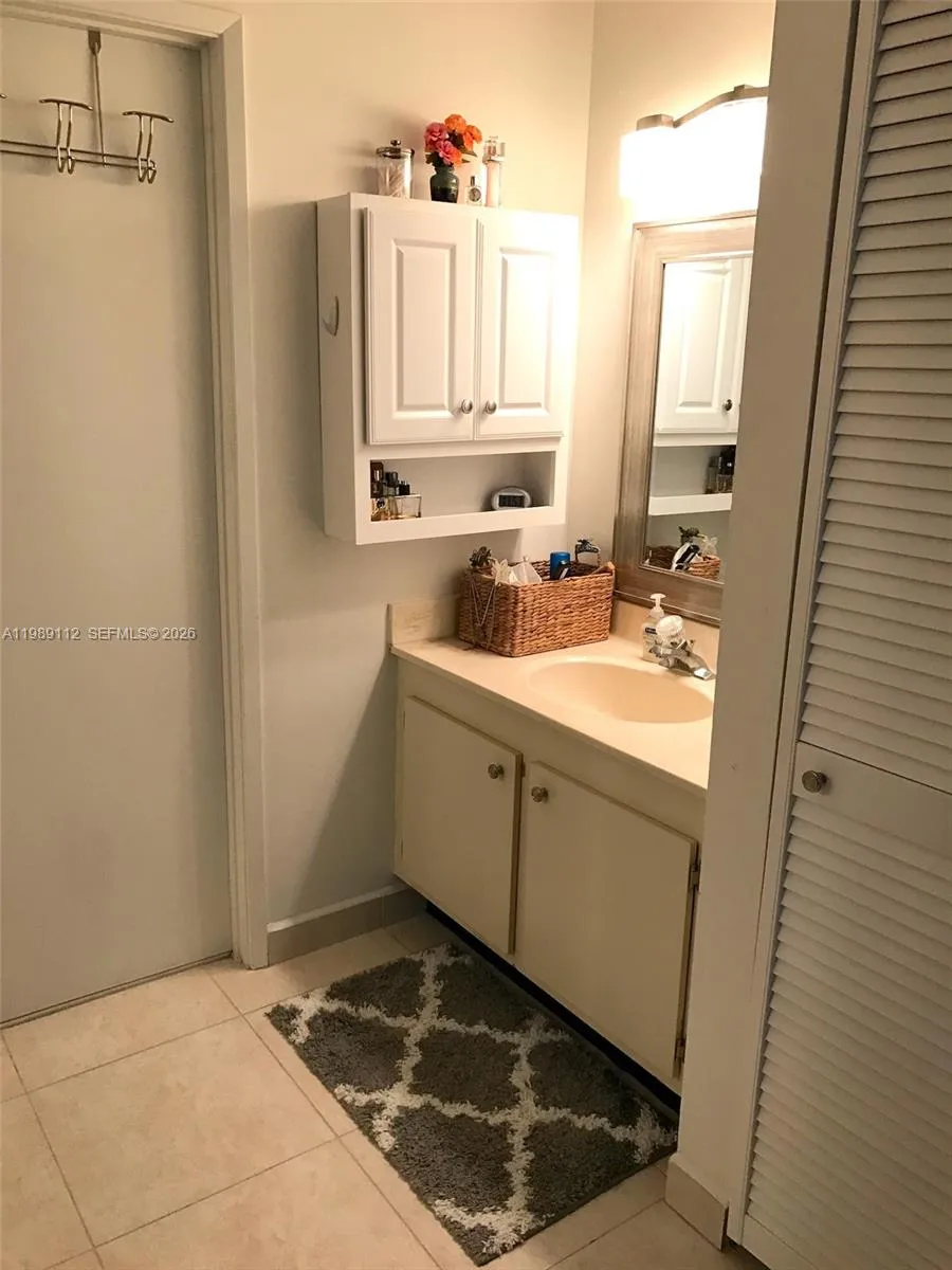 8811 Sw 132nd Pl 207cw, Miami, Florida 33186, Miami, Florida 33186, 1 Bedroom Bedrooms, ,1 BathroomBathrooms,Residential Lease,For Rent,8811 Sw 132nd Pl 207cw, Miami, Florida 33186,A11989112