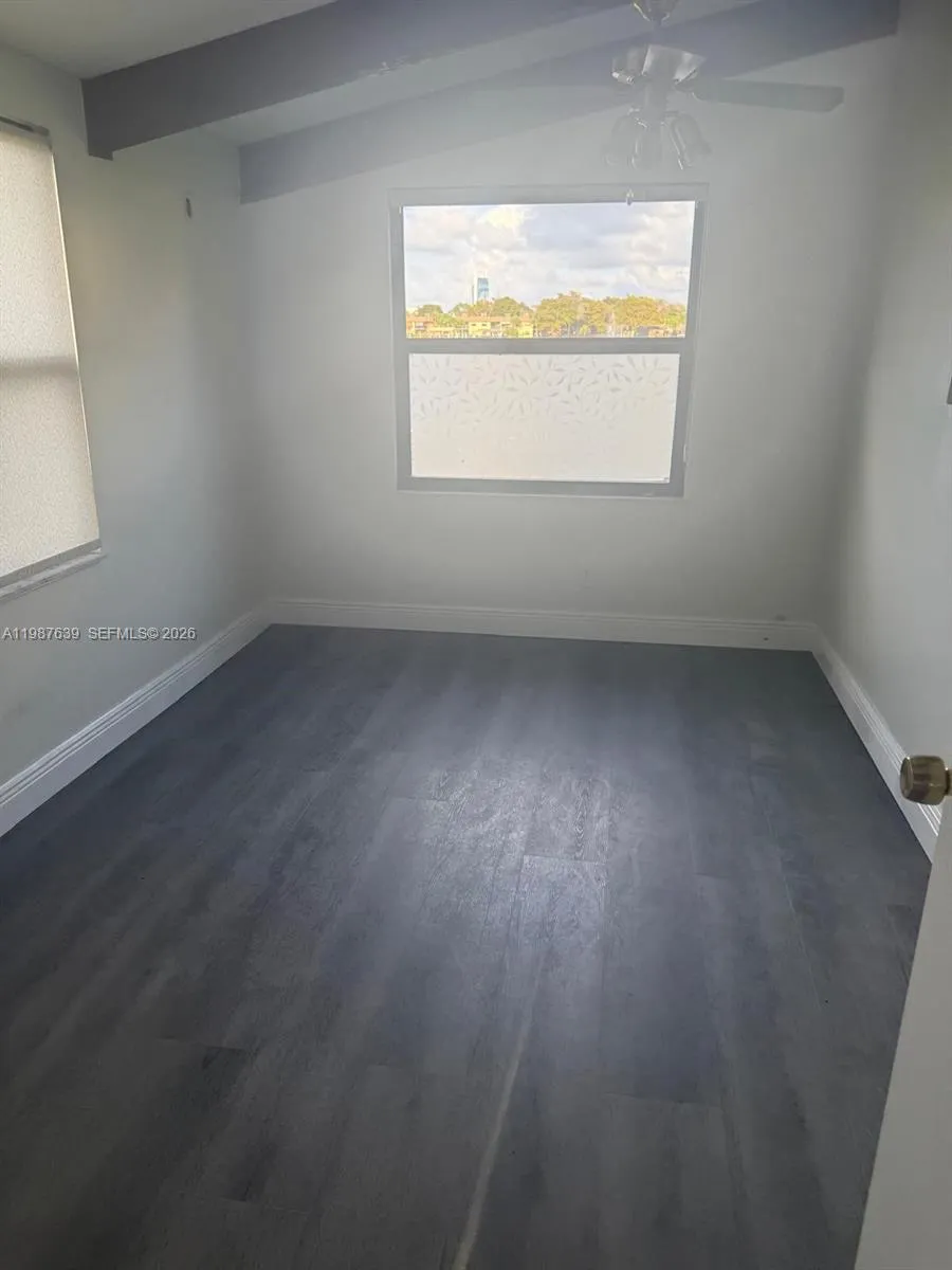 516 Briarwood Cir 1-51, Hollywood, Florida 33024, Hollywood, Florida 33024, 2 Bedrooms Bedrooms, ,2 BathroomsBathrooms,Residential Lease,For Rent,516 Briarwood Cir 1-51, Hollywood, Florida 33024,A11987639