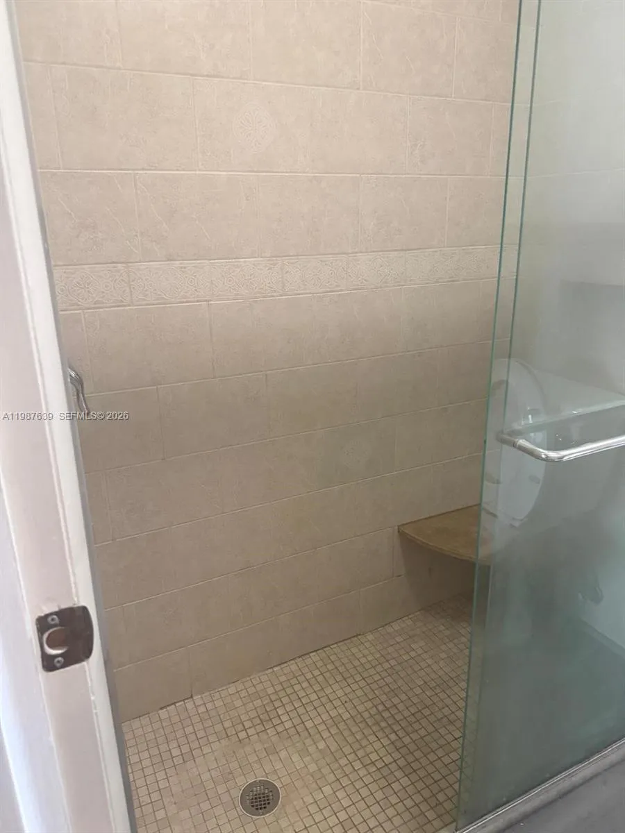 516 Briarwood Cir 1-51, Hollywood, Florida 33024, Hollywood, Florida 33024, 2 Bedrooms Bedrooms, ,2 BathroomsBathrooms,Residential Lease,For Rent,516 Briarwood Cir 1-51, Hollywood, Florida 33024,A11987639