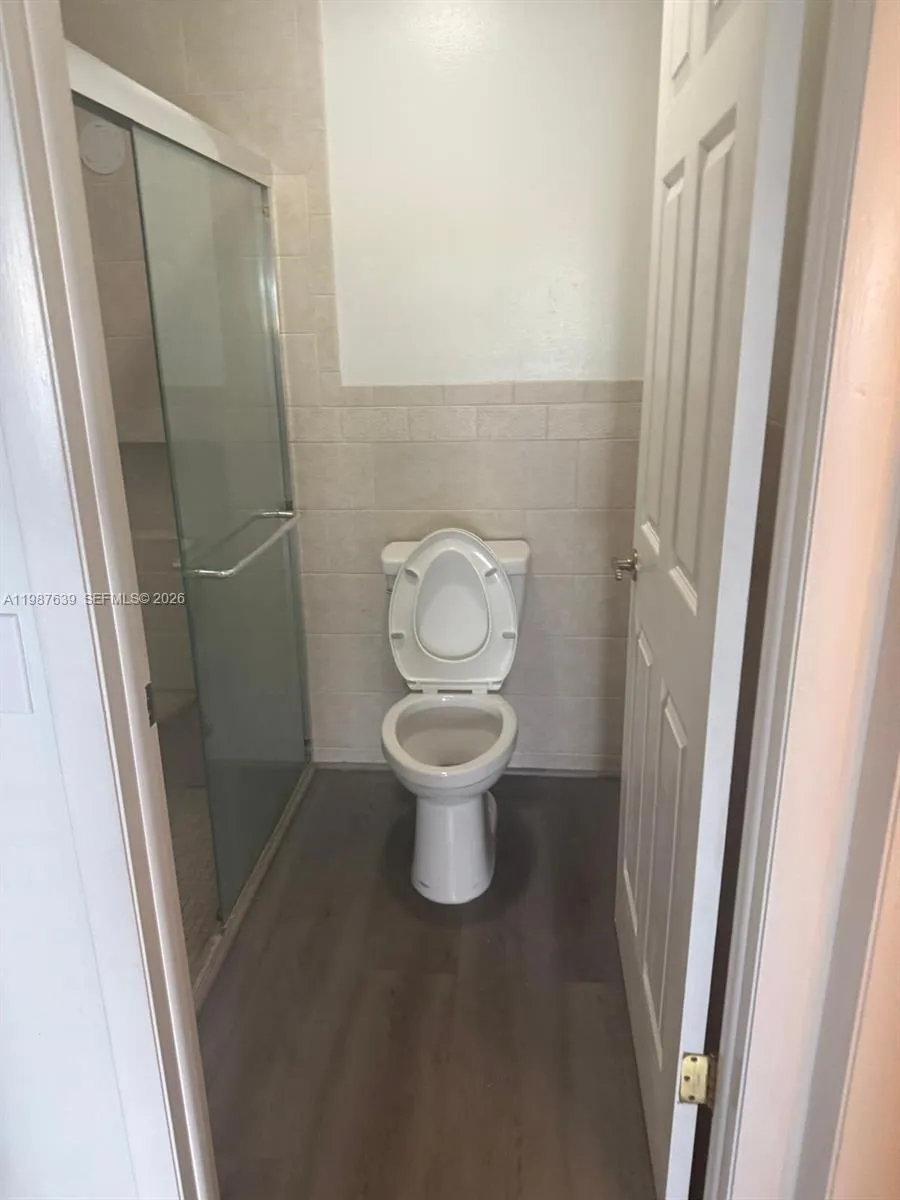 516 Briarwood Cir 1-51, Hollywood, Florida 33024, Hollywood, Florida 33024, 2 Bedrooms Bedrooms, ,2 BathroomsBathrooms,Residential Lease,For Rent,516 Briarwood Cir 1-51, Hollywood, Florida 33024,A11987639
