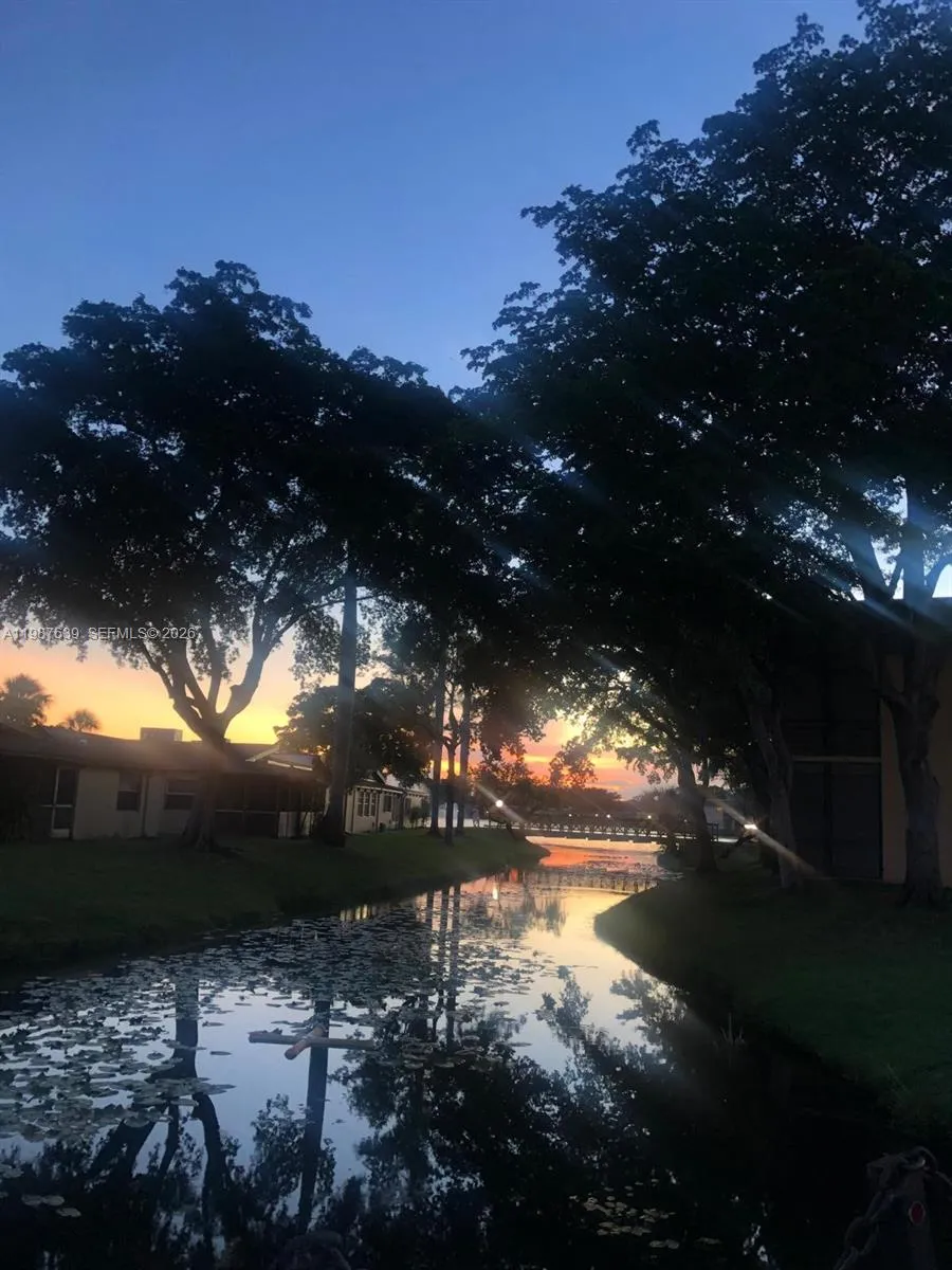 516 Briarwood Cir 1-51, Hollywood, Florida 33024, Hollywood, Florida 33024, 2 Bedrooms Bedrooms, ,2 BathroomsBathrooms,Residential Lease,For Rent,516 Briarwood Cir 1-51, Hollywood, Florida 33024,A11987639