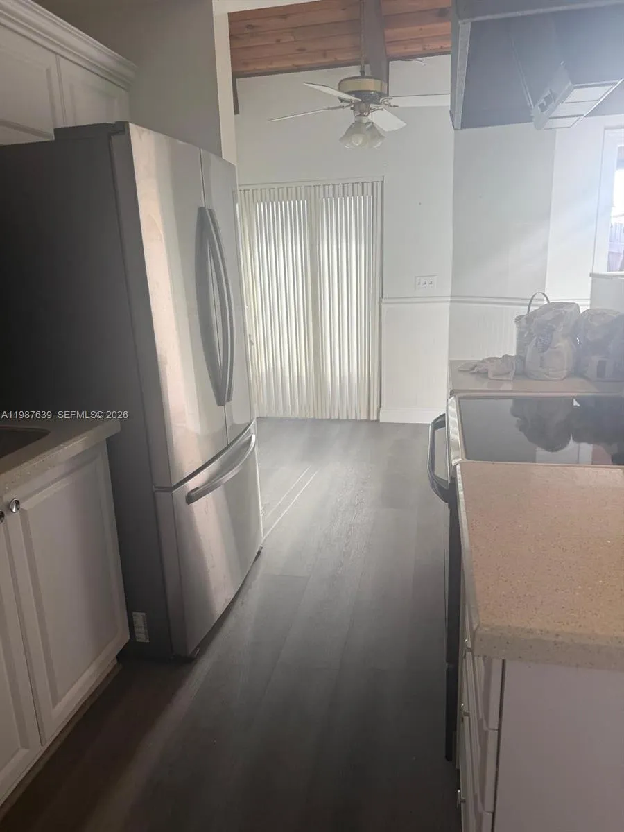 516 Briarwood Cir 1-51, Hollywood, Florida 33024, Hollywood, Florida 33024, 2 Bedrooms Bedrooms, ,2 BathroomsBathrooms,Residential Lease,For Rent,516 Briarwood Cir 1-51, Hollywood, Florida 33024,A11987639