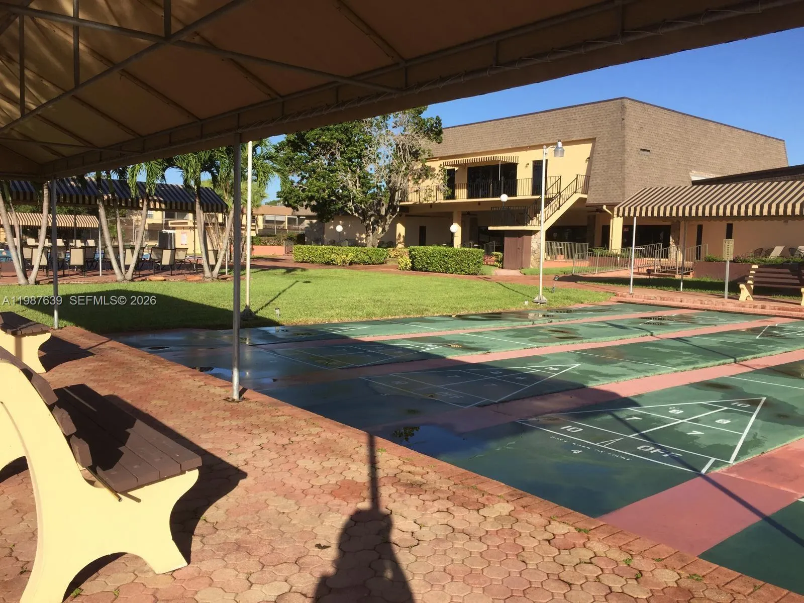 516 Briarwood Cir 1-51, Hollywood, Florida 33024, Hollywood, Florida 33024, 2 Bedrooms Bedrooms, ,2 BathroomsBathrooms,Residential Lease,For Rent,516 Briarwood Cir 1-51, Hollywood, Florida 33024,A11987639