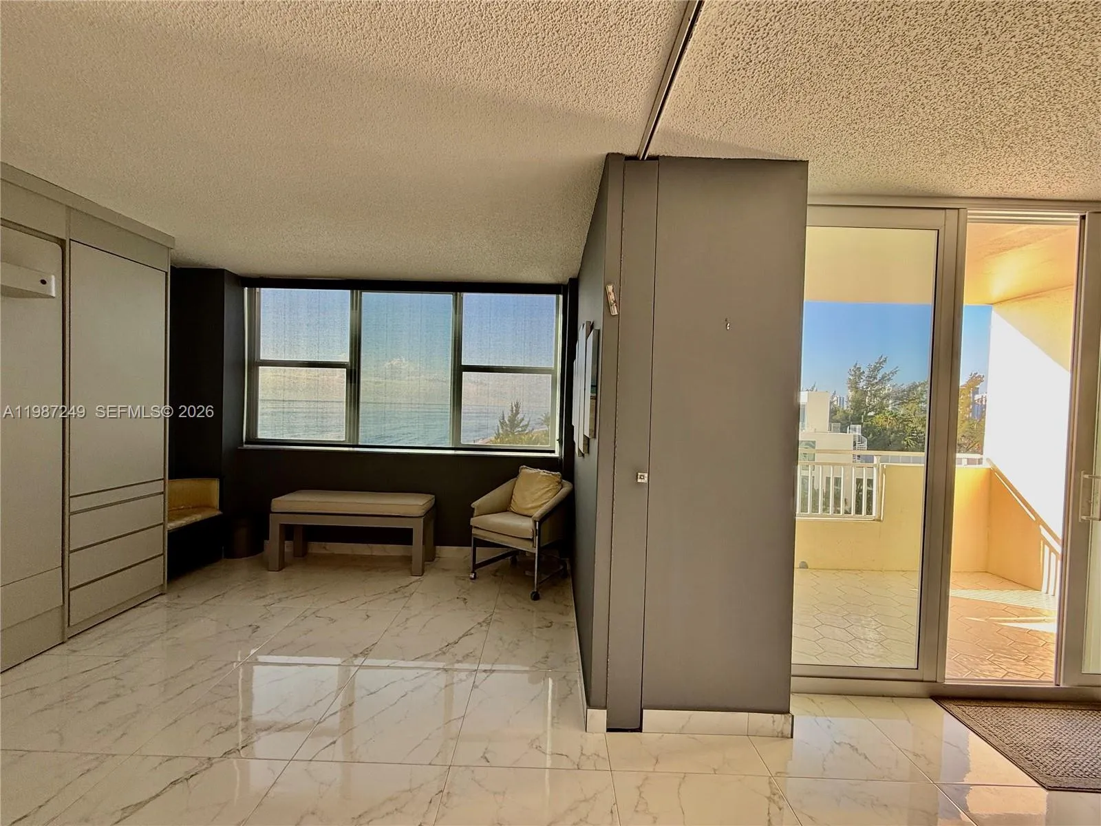 Hallandale Beach, Florida 33009, 2 Bedrooms Bedrooms, ,2 BathroomsBathrooms,Residential,For Sale,A11987249