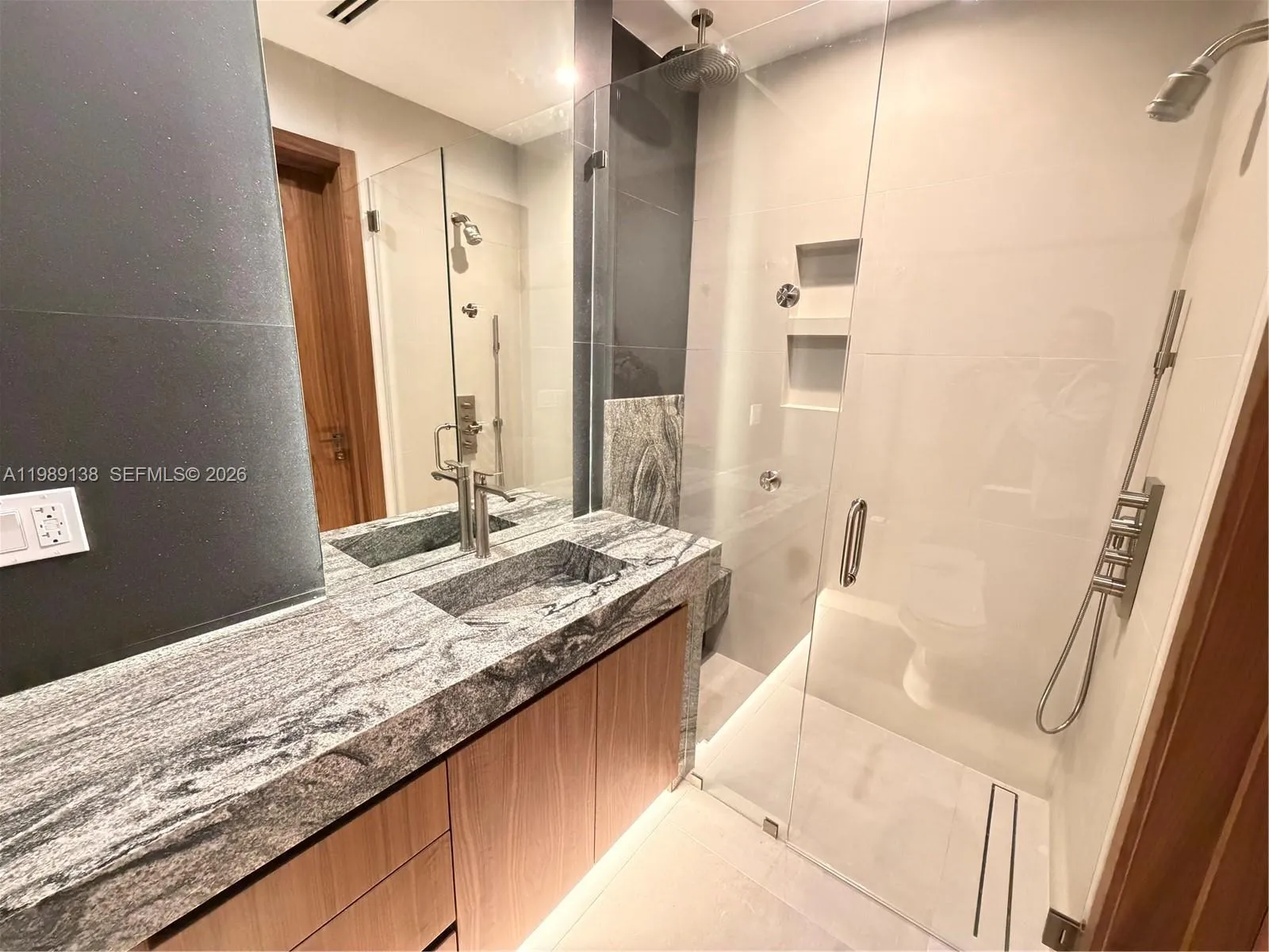 3200 Ne 165th St, North Miami Beach, Florida 33160, North Miami Beach, Florida 33160, 4 Bedrooms Bedrooms, ,2 BathroomsBathrooms,Residential Lease,For Rent,3200 Ne 165th St, North Miami Beach, Florida 33160,A11989138