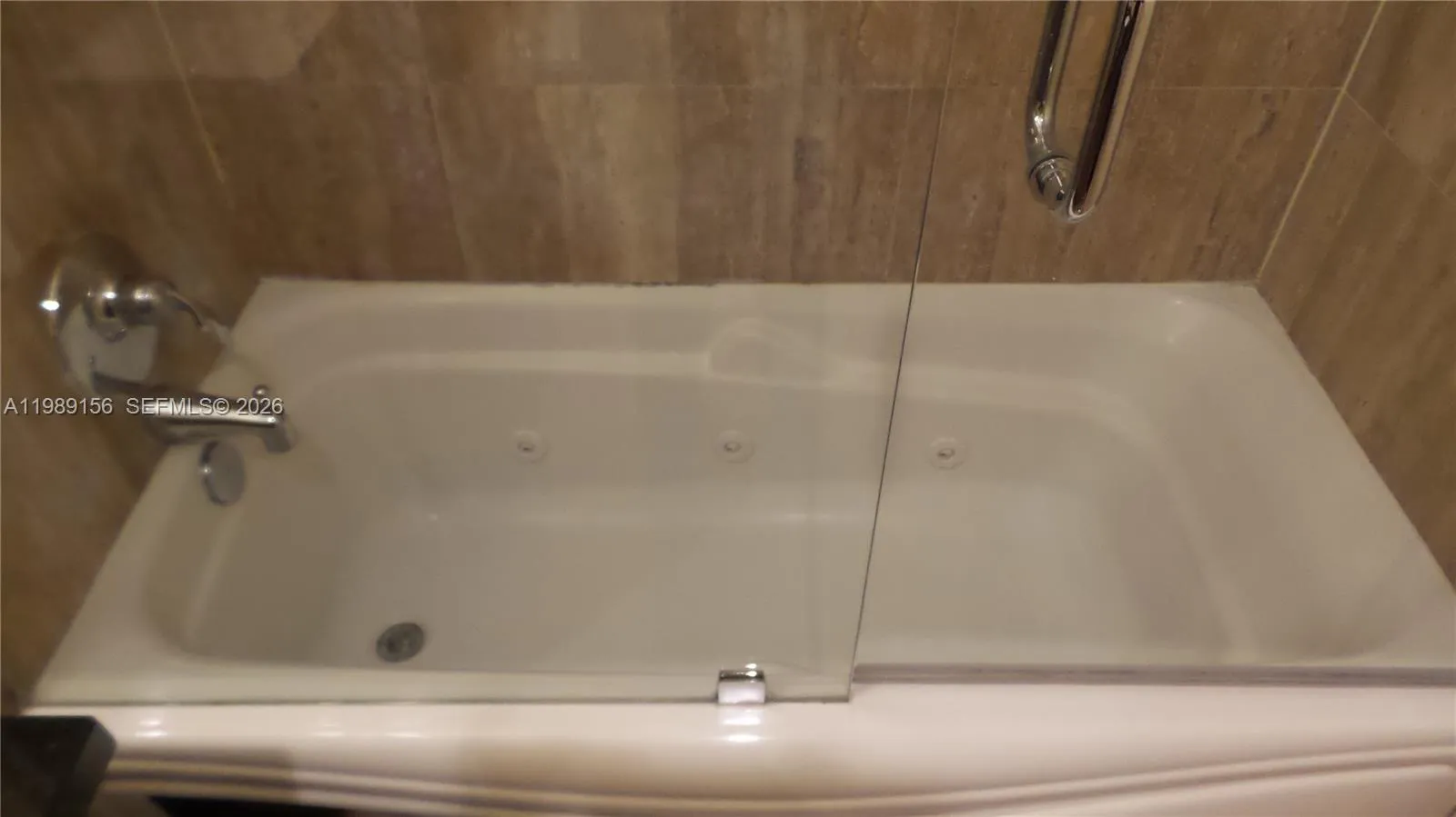 300 S Biscayne Blvd Ph-3805, Miami, Florida 33131, Miami, Florida 33131, 1 Bedroom Bedrooms, ,1 BathroomBathrooms,Residential Lease,For Rent,300 S Biscayne Blvd Ph-3805, Miami, Florida 33131,A11989156