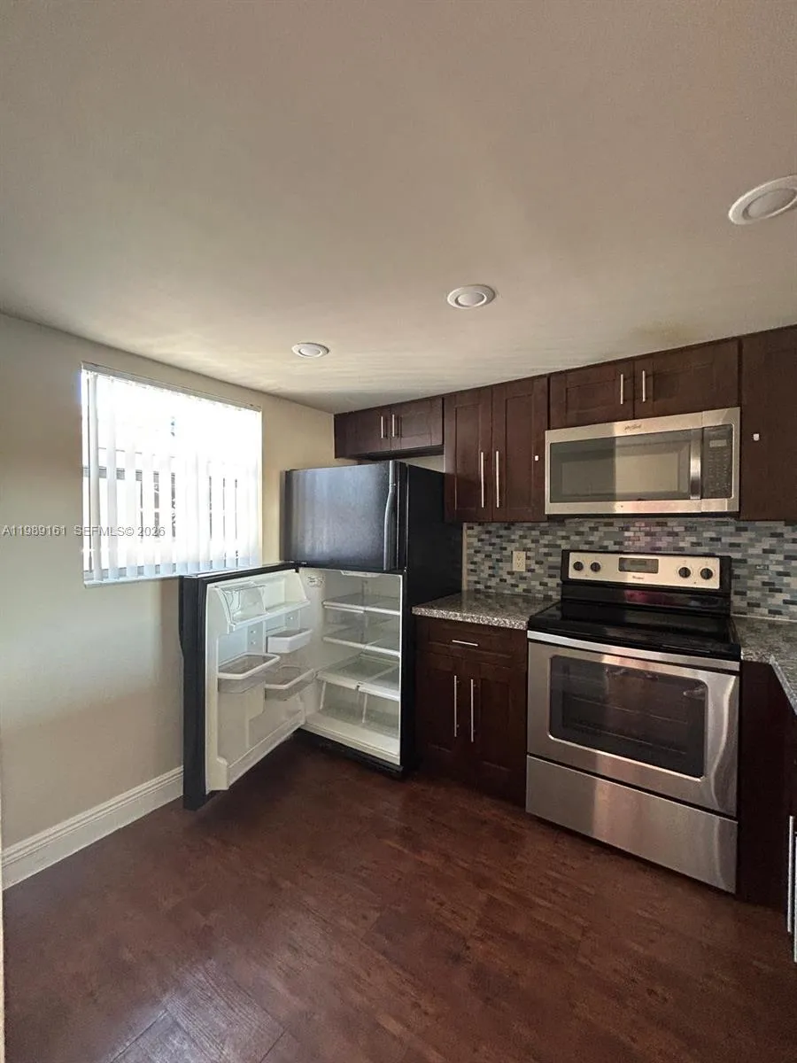 19741 Sw 114th Ave 361, Miami, Florida 33157, Miami, Florida 33157, 2 Bedrooms Bedrooms, ,2 BathroomsBathrooms,Residential Lease,For Rent,19741 Sw 114th Ave 361, Miami, Florida 33157,A11989161