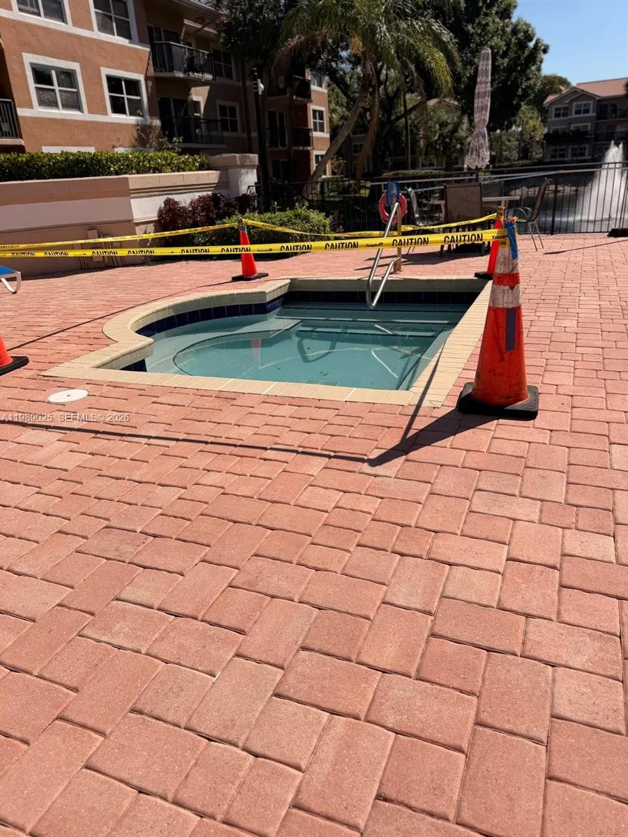 8821 Wiles Rd 108, Coral Springs, Florida 33067, Coral Springs, Florida 33067, 3 Bedrooms Bedrooms, ,2 BathroomsBathrooms,Residential,For Sale,8821 Wiles Rd 108, Coral Springs, Florida 33067,A11989025