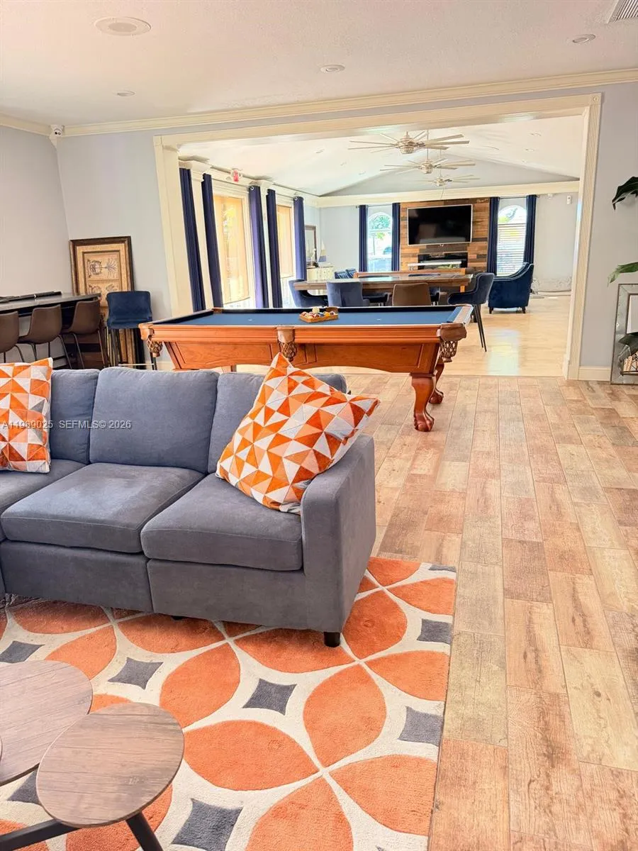 8821 Wiles Rd 108, Coral Springs, Florida 33067, Coral Springs, Florida 33067, 3 Bedrooms Bedrooms, ,2 BathroomsBathrooms,Residential,For Sale,8821 Wiles Rd 108, Coral Springs, Florida 33067,A11989025