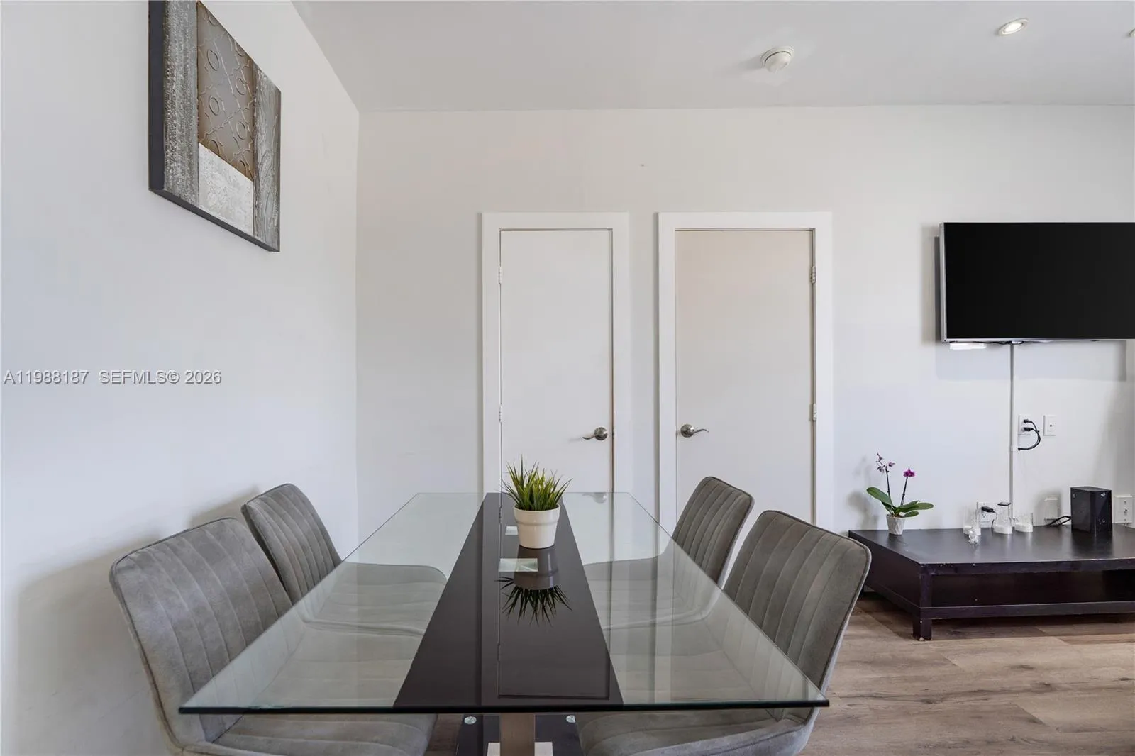750 Collins Ave 302, Miami Beach, Florida 33139, Miami Beach, Florida 33139, 2 Bedrooms Bedrooms, ,1 BathroomBathrooms,Residential,For Sale,750 Collins Ave 302, Miami Beach, Florida 33139,A11988187