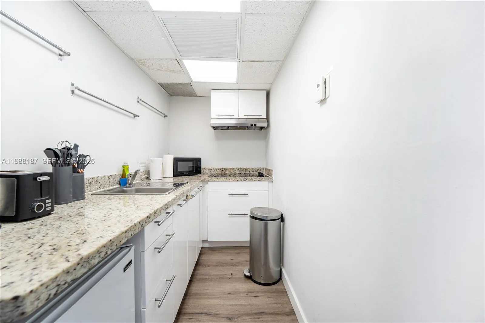 750 Collins Ave 302, Miami Beach, Florida 33139, Miami Beach, Florida 33139, 2 Bedrooms Bedrooms, ,1 BathroomBathrooms,Residential,For Sale,750 Collins Ave 302, Miami Beach, Florida 33139,A11988187