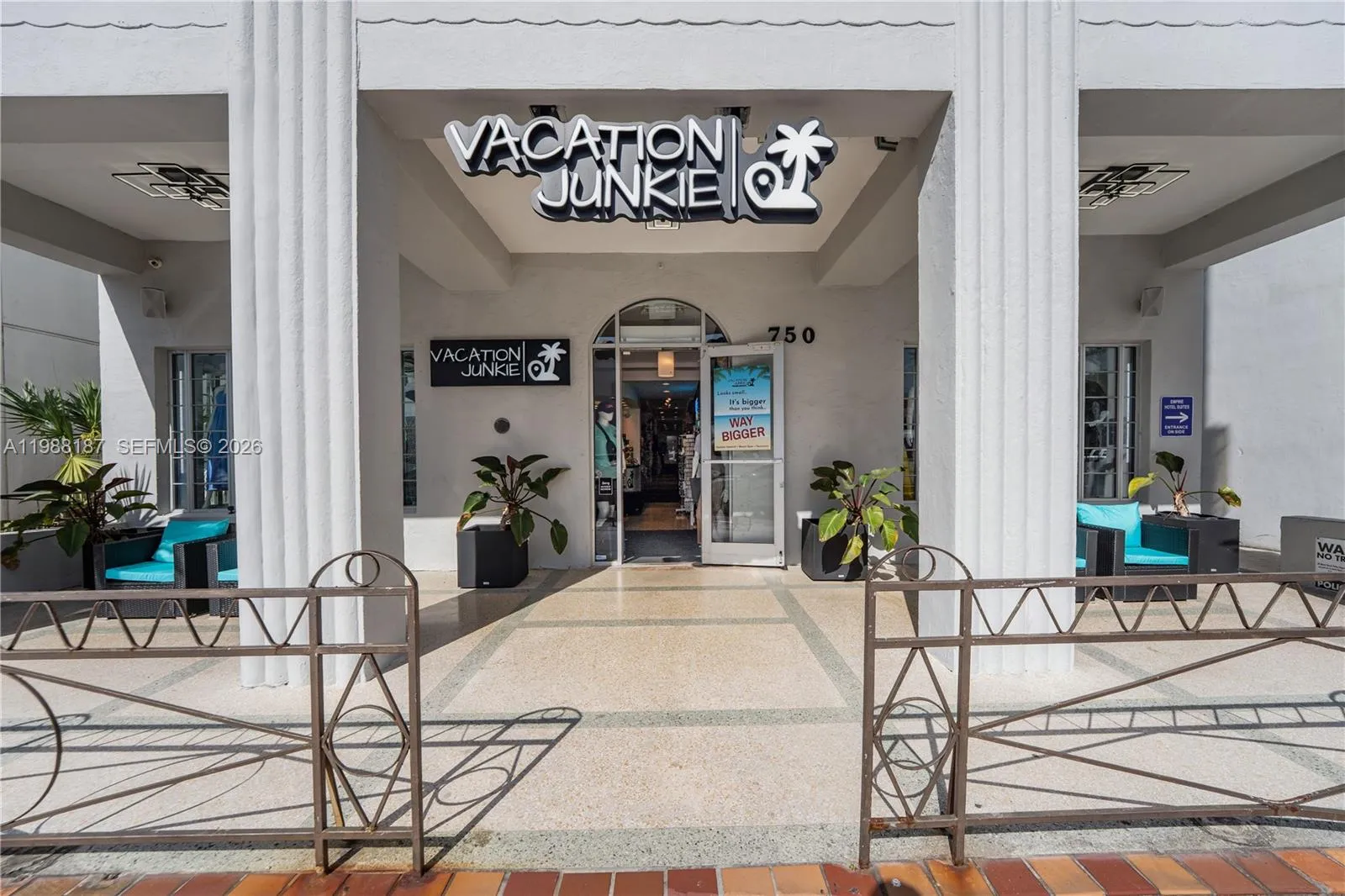 750 Collins Ave 302, Miami Beach, Florida 33139, Miami Beach, Florida 33139, 2 Bedrooms Bedrooms, ,1 BathroomBathrooms,Residential,For Sale,750 Collins Ave 302, Miami Beach, Florida 33139,A11988187