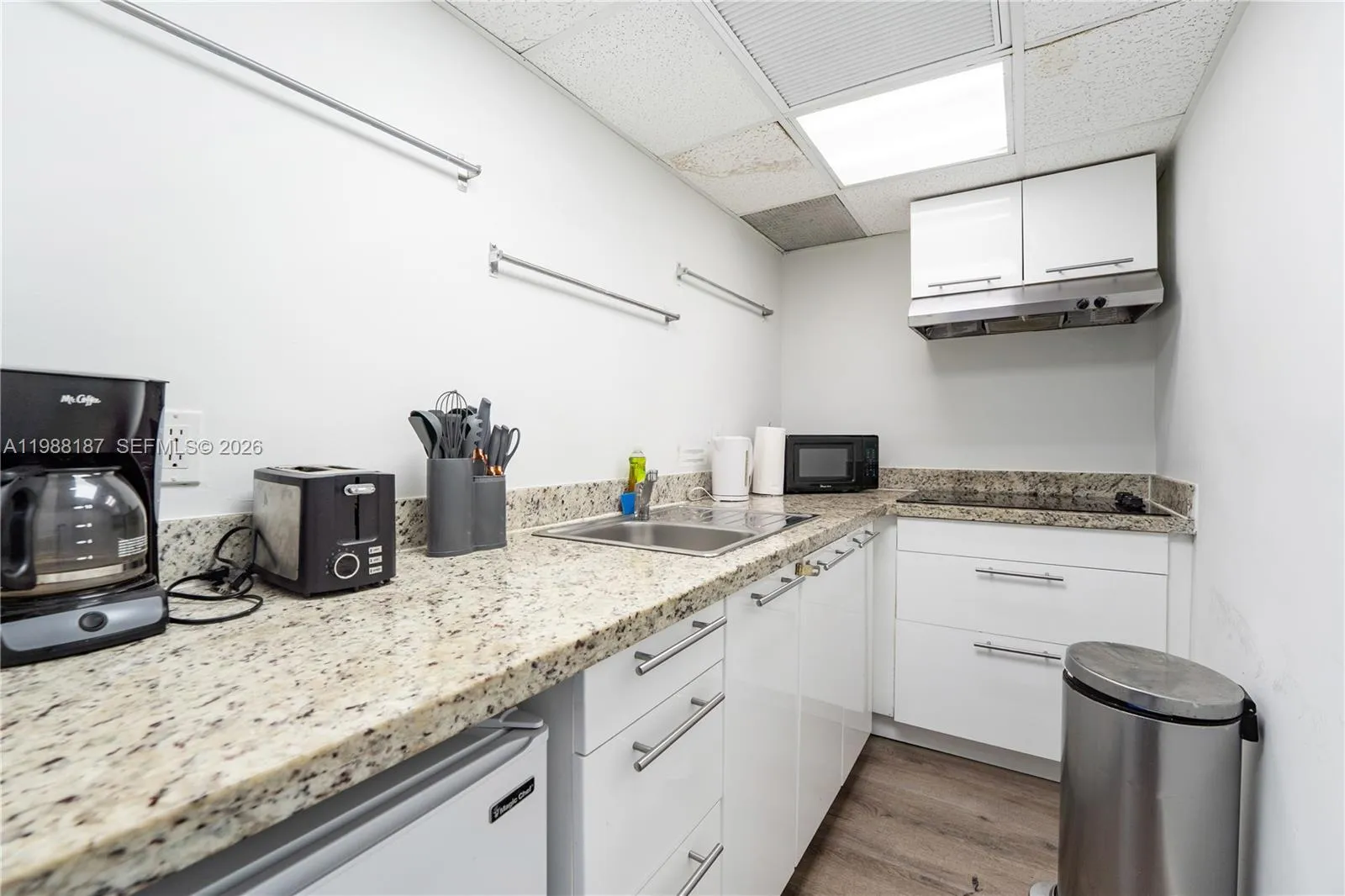 750 Collins Ave 302, Miami Beach, Florida 33139, Miami Beach, Florida 33139, 2 Bedrooms Bedrooms, ,1 BathroomBathrooms,Residential,For Sale,750 Collins Ave 302, Miami Beach, Florida 33139,A11988187