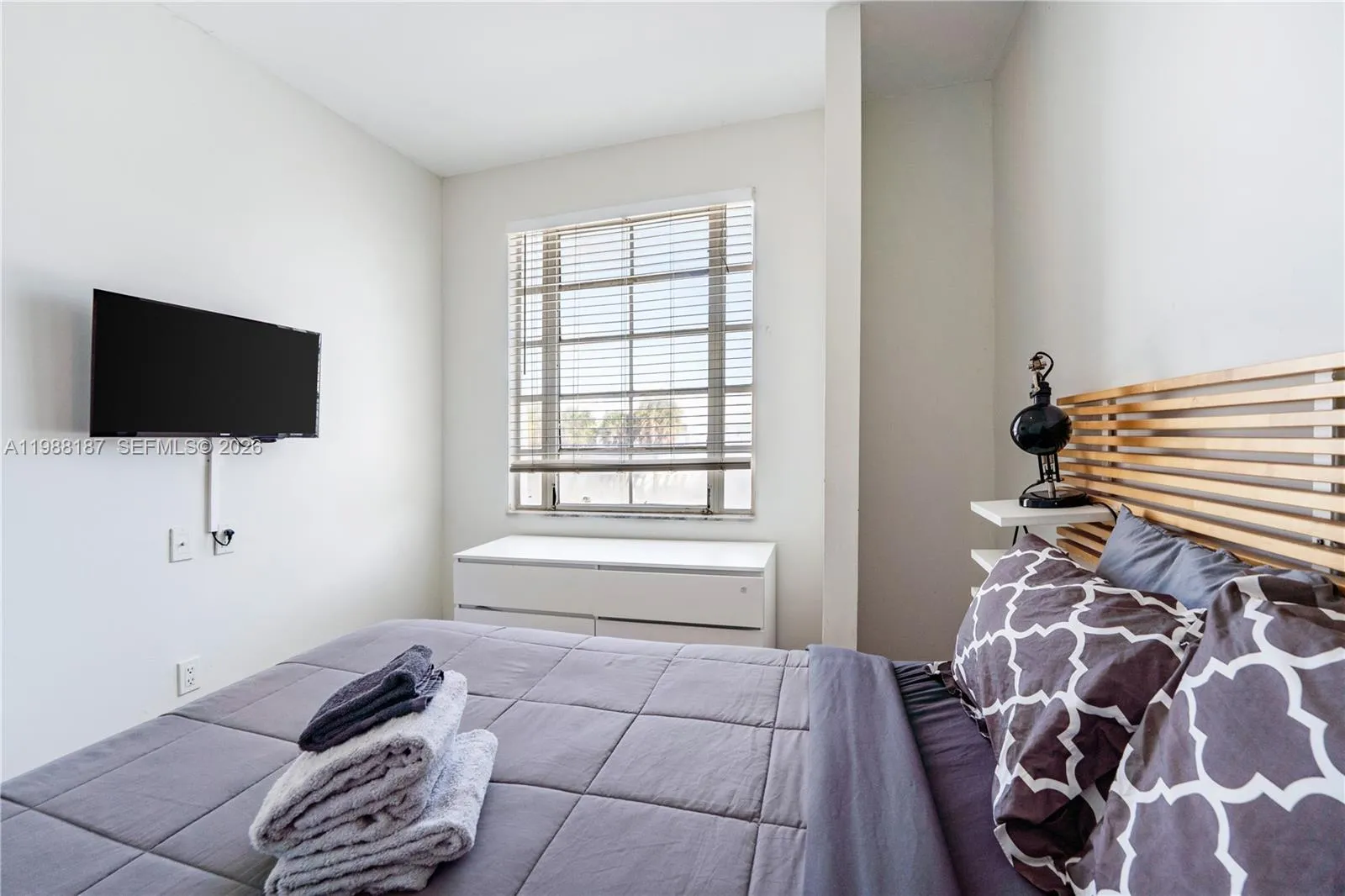 750 Collins Ave 302, Miami Beach, Florida 33139, Miami Beach, Florida 33139, 2 Bedrooms Bedrooms, ,1 BathroomBathrooms,Residential,For Sale,750 Collins Ave 302, Miami Beach, Florida 33139,A11988187