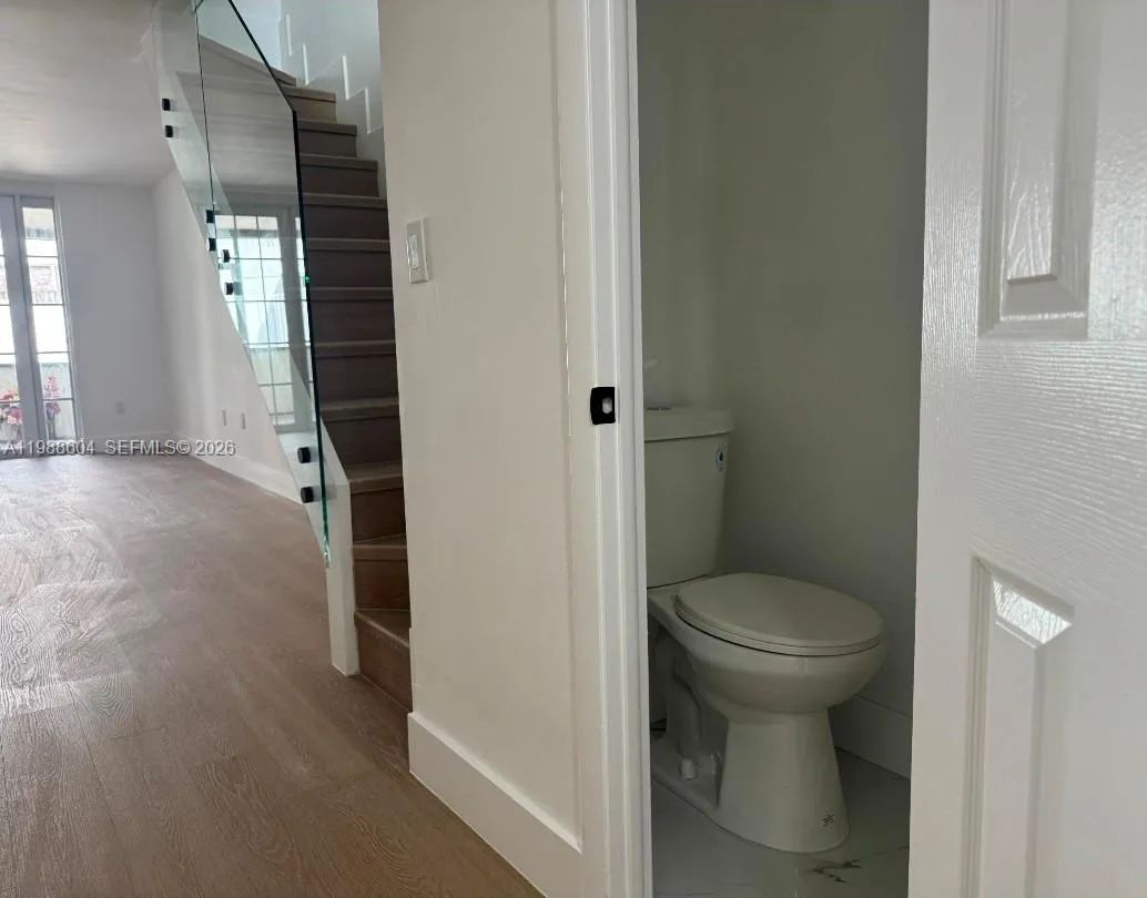 3890 W 8th Way 40, Hialeah, Florida 33012, Hialeah, Florida 33012, 2 Bedrooms Bedrooms, ,1 BathroomBathrooms,Residential Lease,For Rent,3890 W 8th Way 40, Hialeah, Florida 33012,A11988604