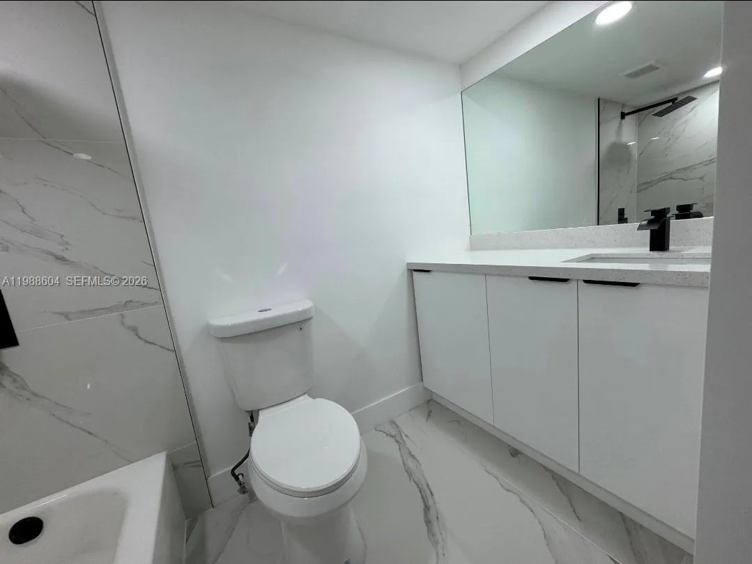 3890 W 8th Way 40, Hialeah, Florida 33012, Hialeah, Florida 33012, 2 Bedrooms Bedrooms, ,1 BathroomBathrooms,Residential Lease,For Rent,3890 W 8th Way 40, Hialeah, Florida 33012,A11988604